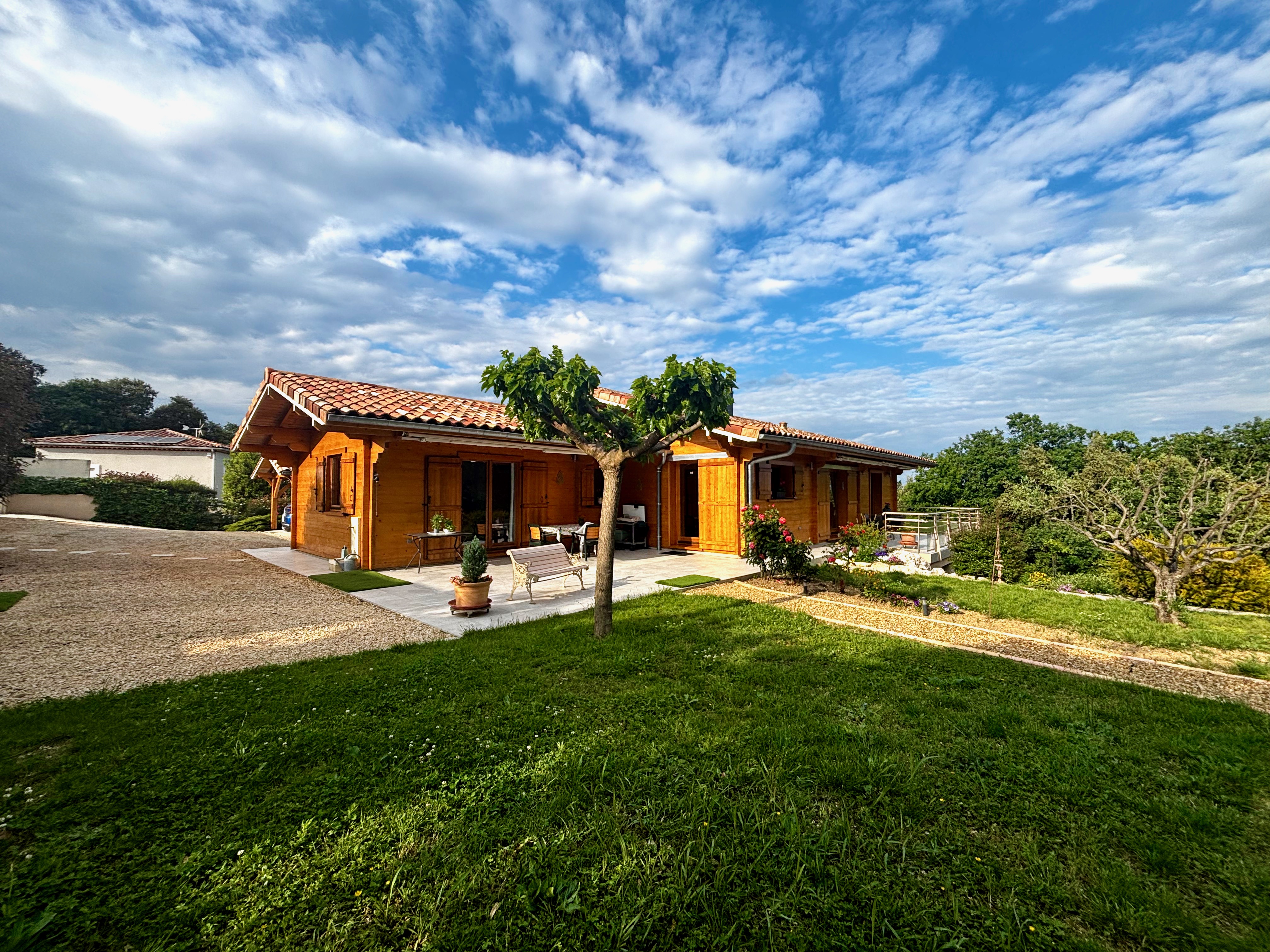 French property for sale in Boisset-et-Gaujac, Gard - €740,000 - photo 