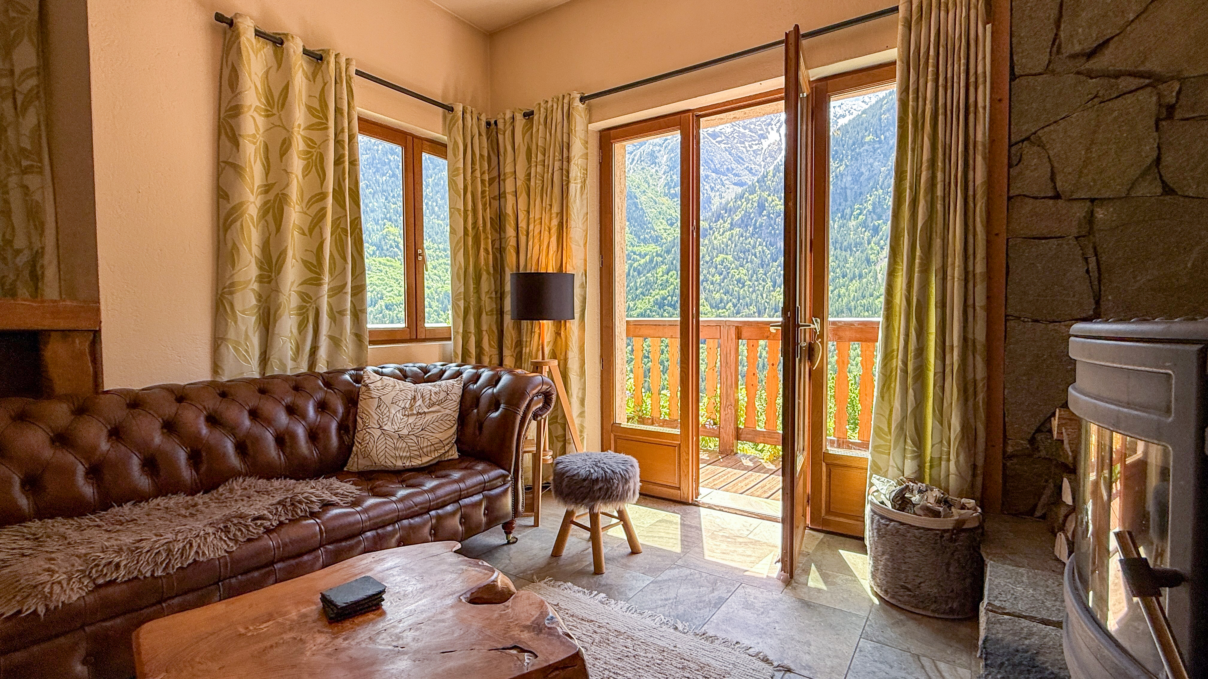 French property for sale in Les Deux Alpes, Isère - €1,495,000 - photo 