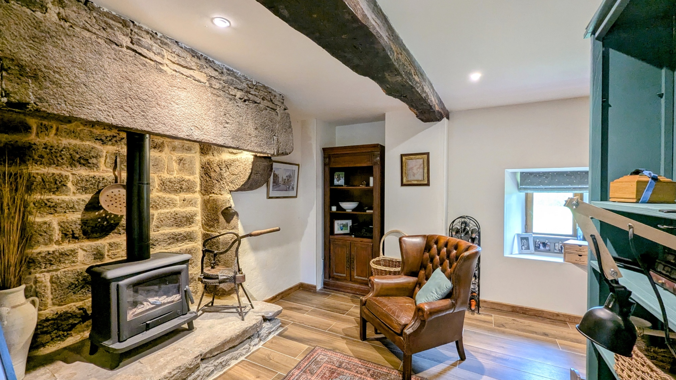 French property for sale in Lignol, Morbihan - €901,000 - photo 