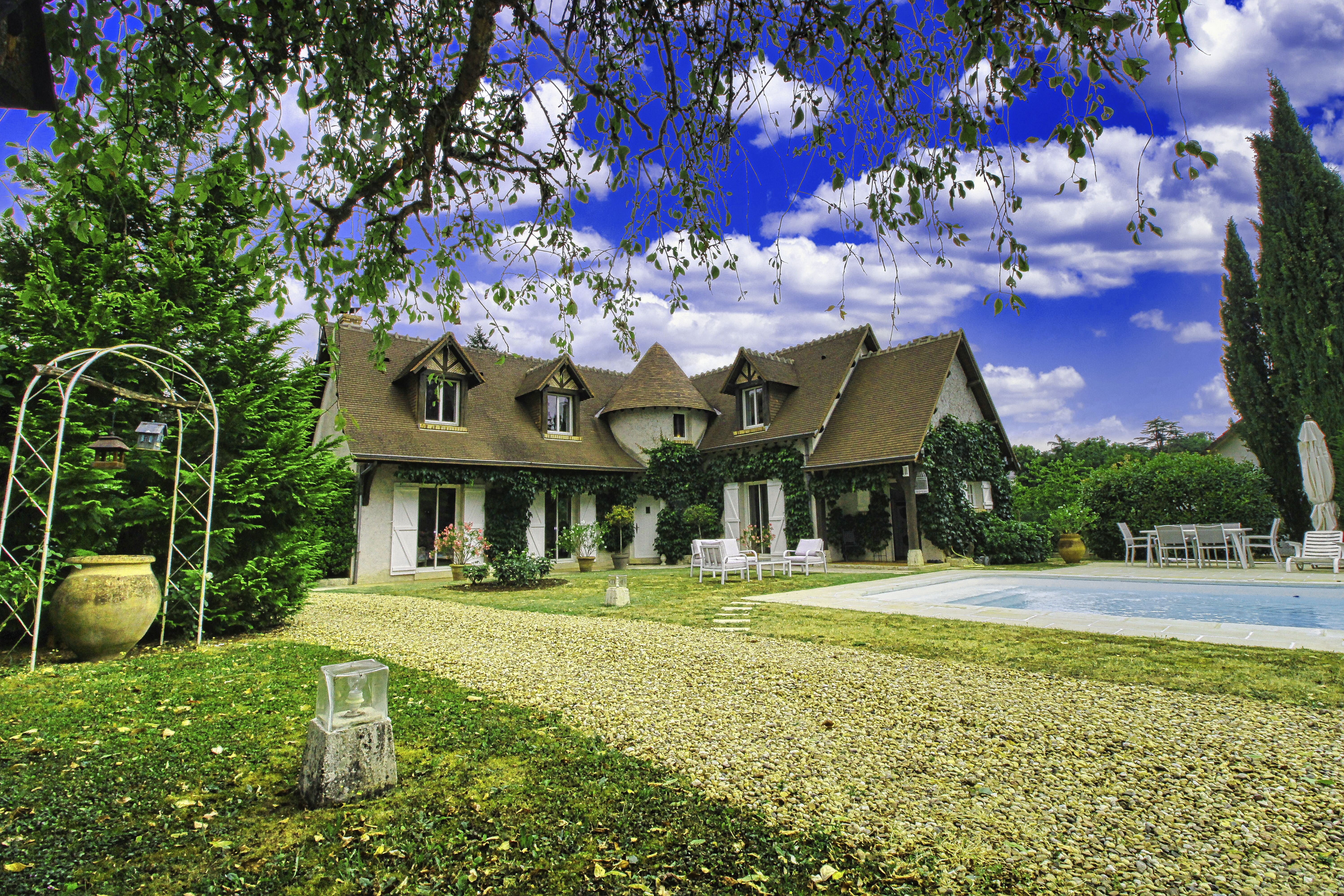 French property for sale in Blois, Loir-et-Cher - €649,000 - photo 