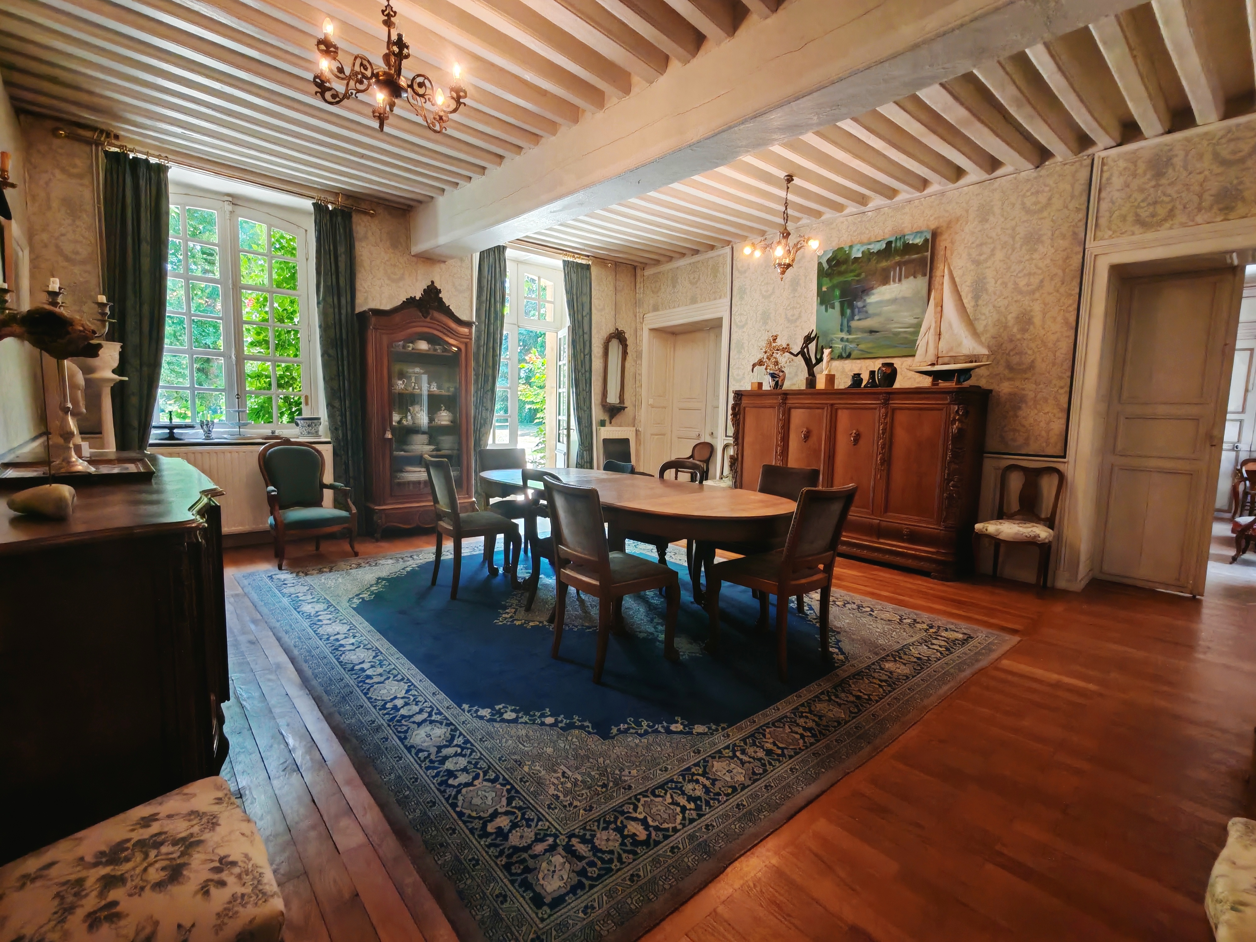 Propriété en France à vendre à Theneuille, Allier - &#8364;1 100 000 - photo 