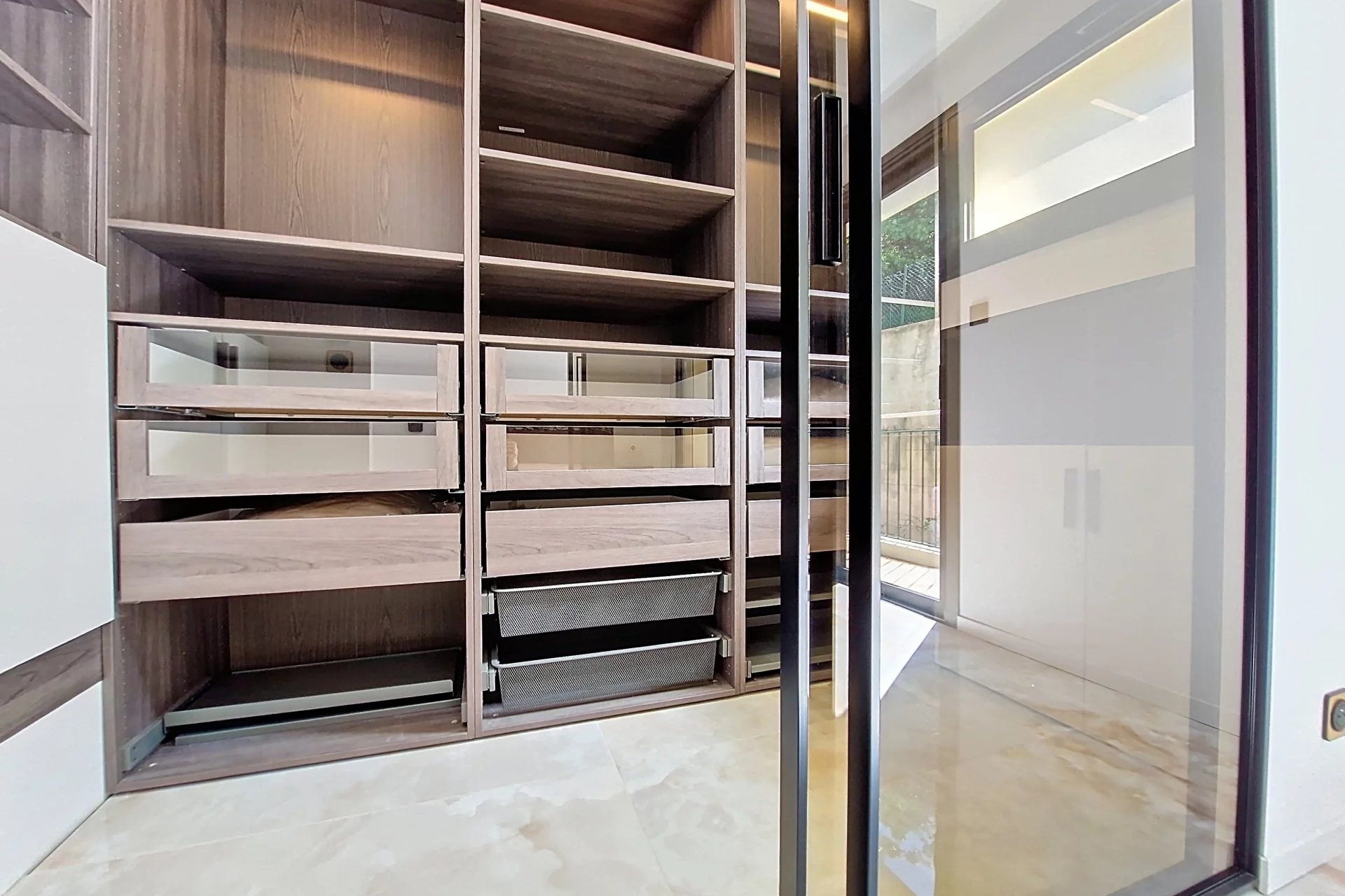 French property for sale in Nice, Alpes-Maritimes - €1,090,000 - photo 