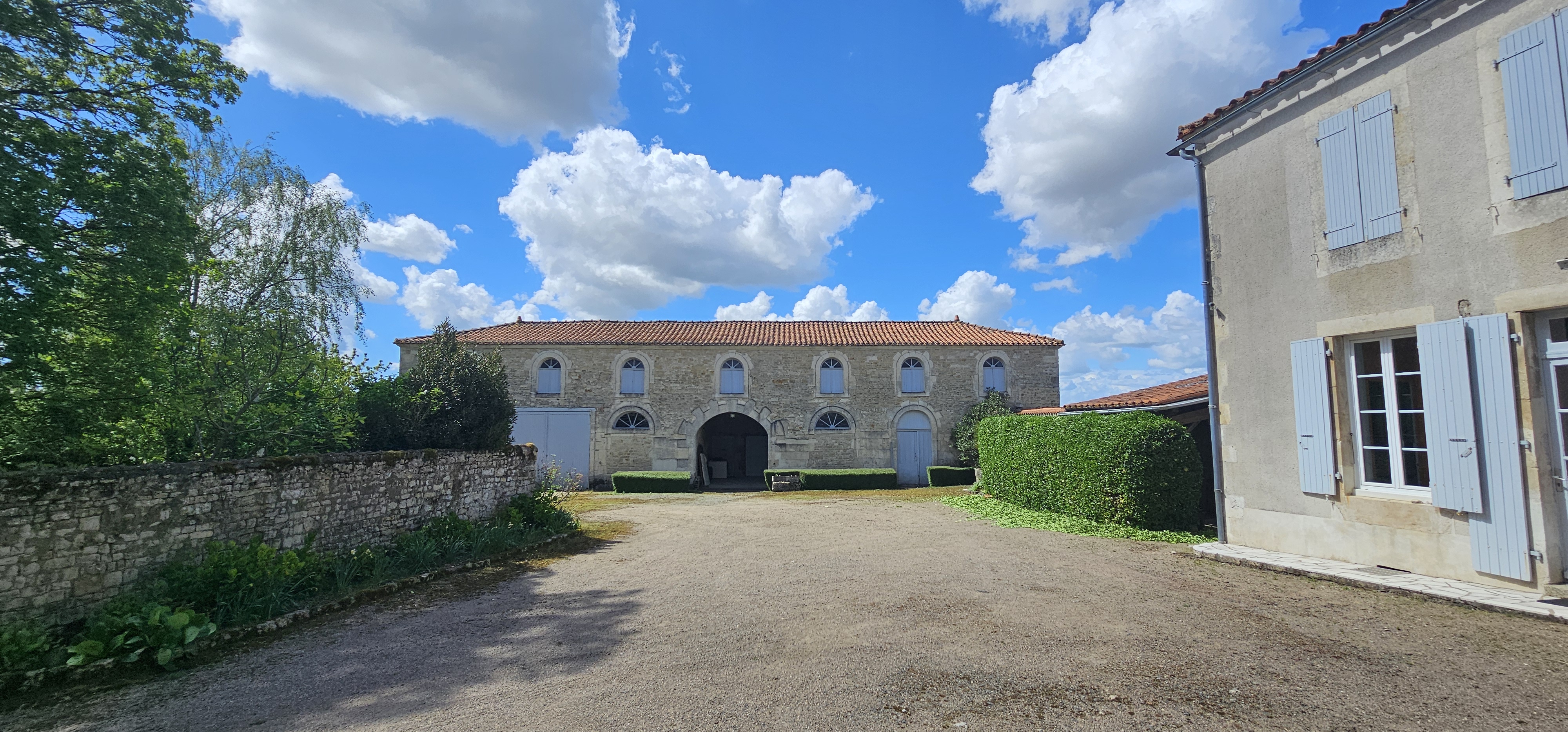 French property for sale in Sainte-Hermine, Vendée - €535,000 - photo 