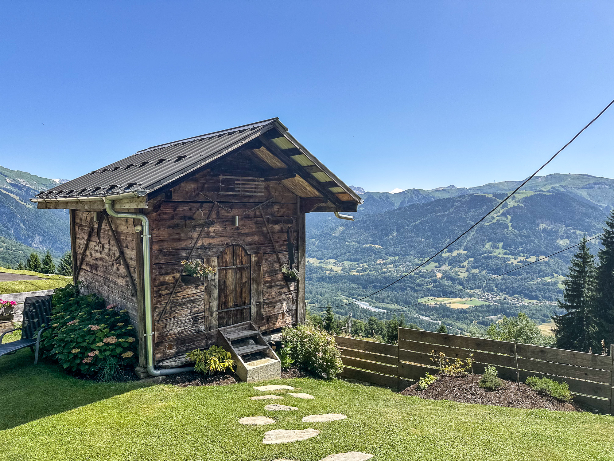 Propriété en France à vendre à Verchaix, Haute-Savoie - &#8364;1 050 000 - photo 