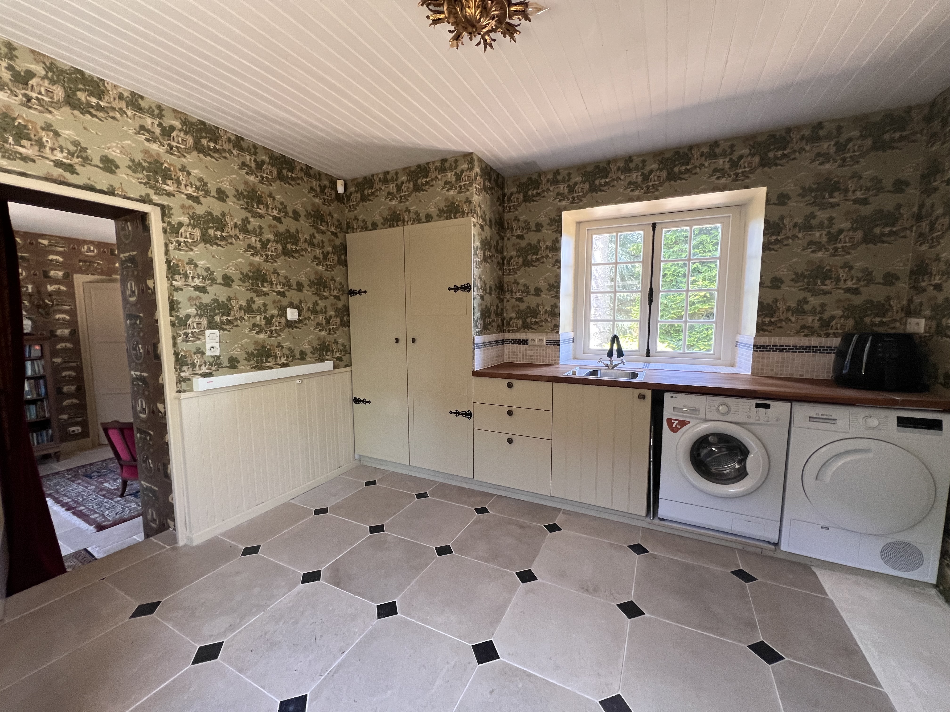 French property for sale in Beauficel, Manche - €895,700 - photo 