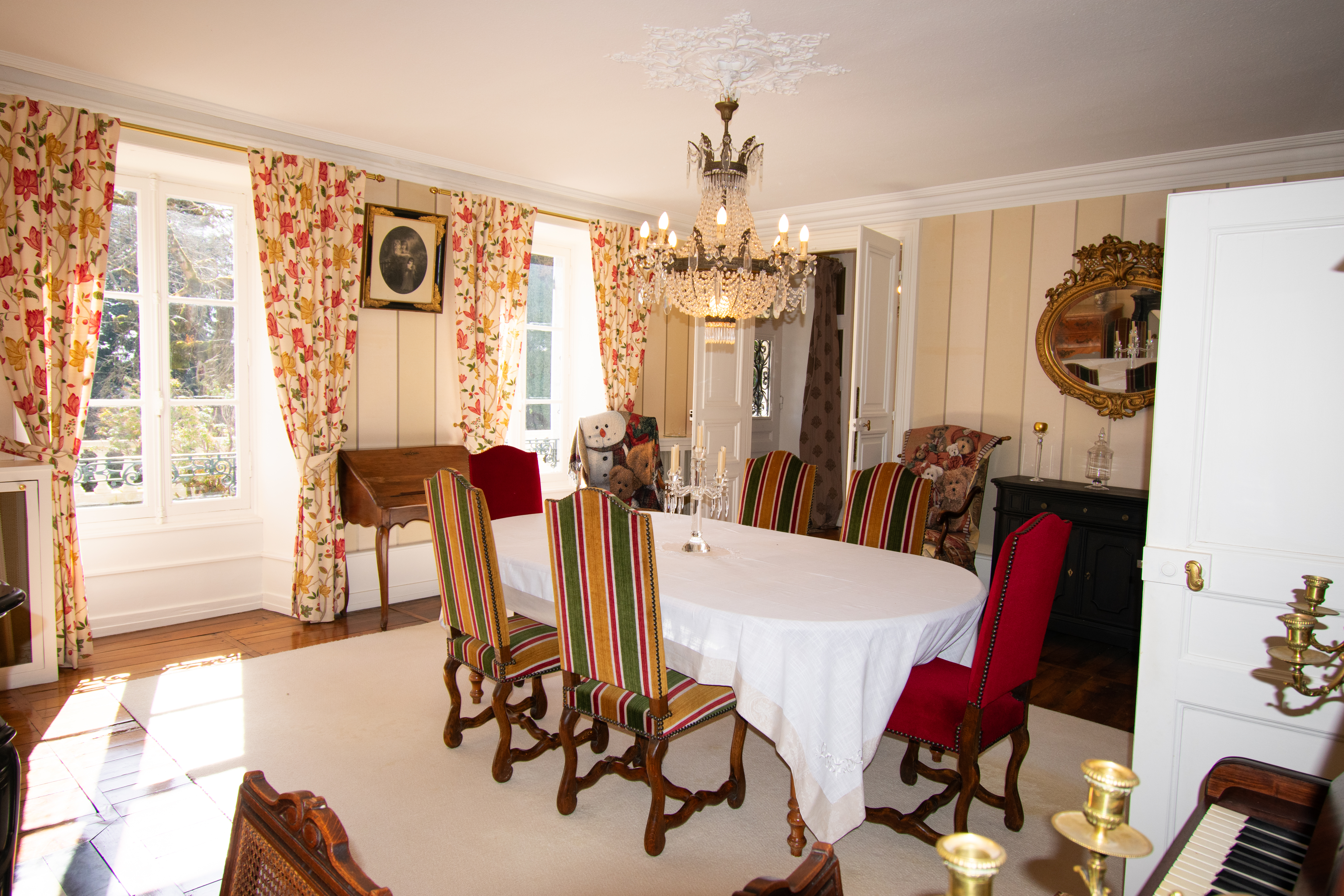 Propriété en France à vendre à Ussel, Corrèze - €819 000 - photo 
