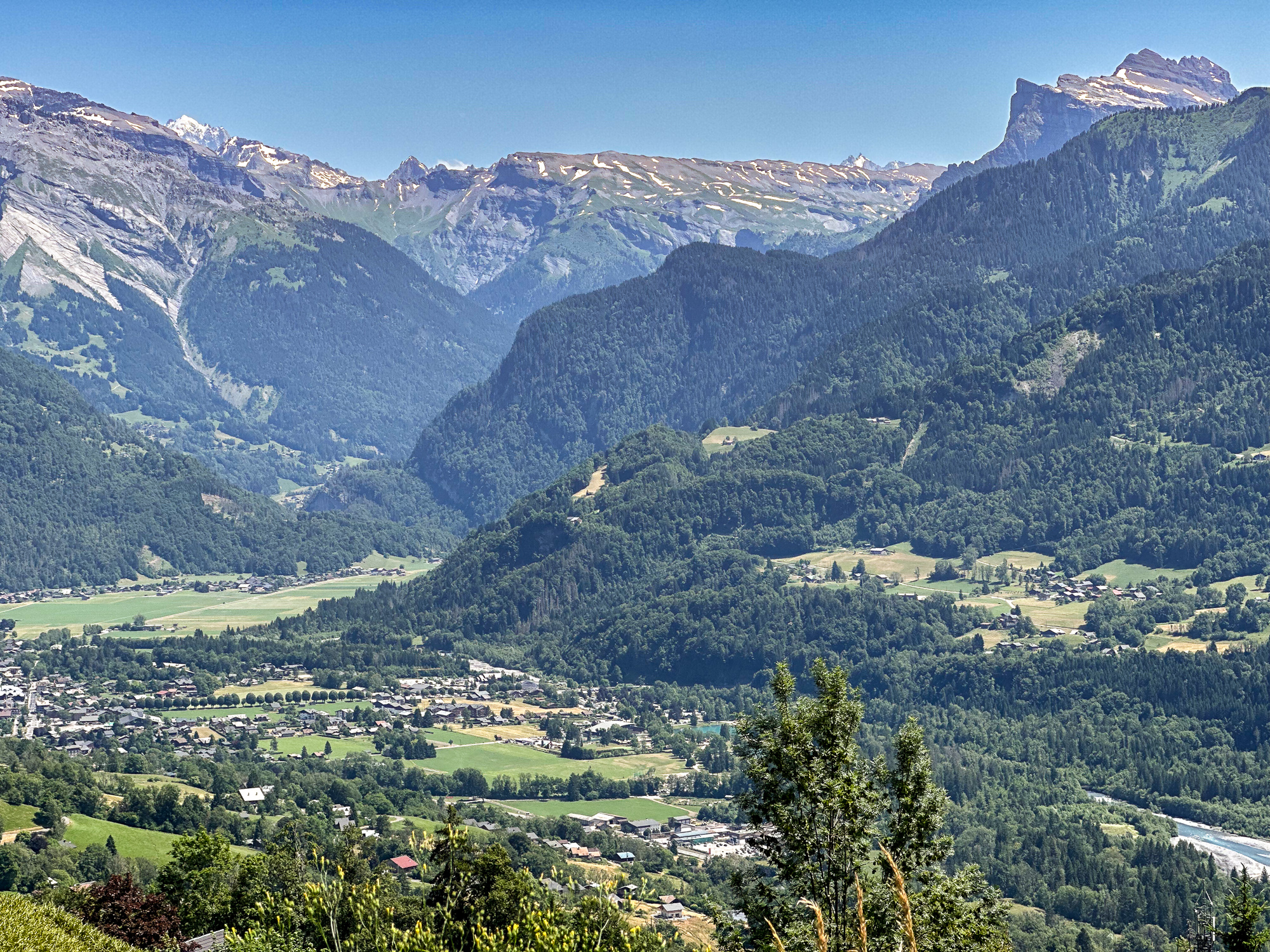 Propriété en France à vendre à Verchaix, Haute-Savoie - &#8364;1 050 000 - photo 