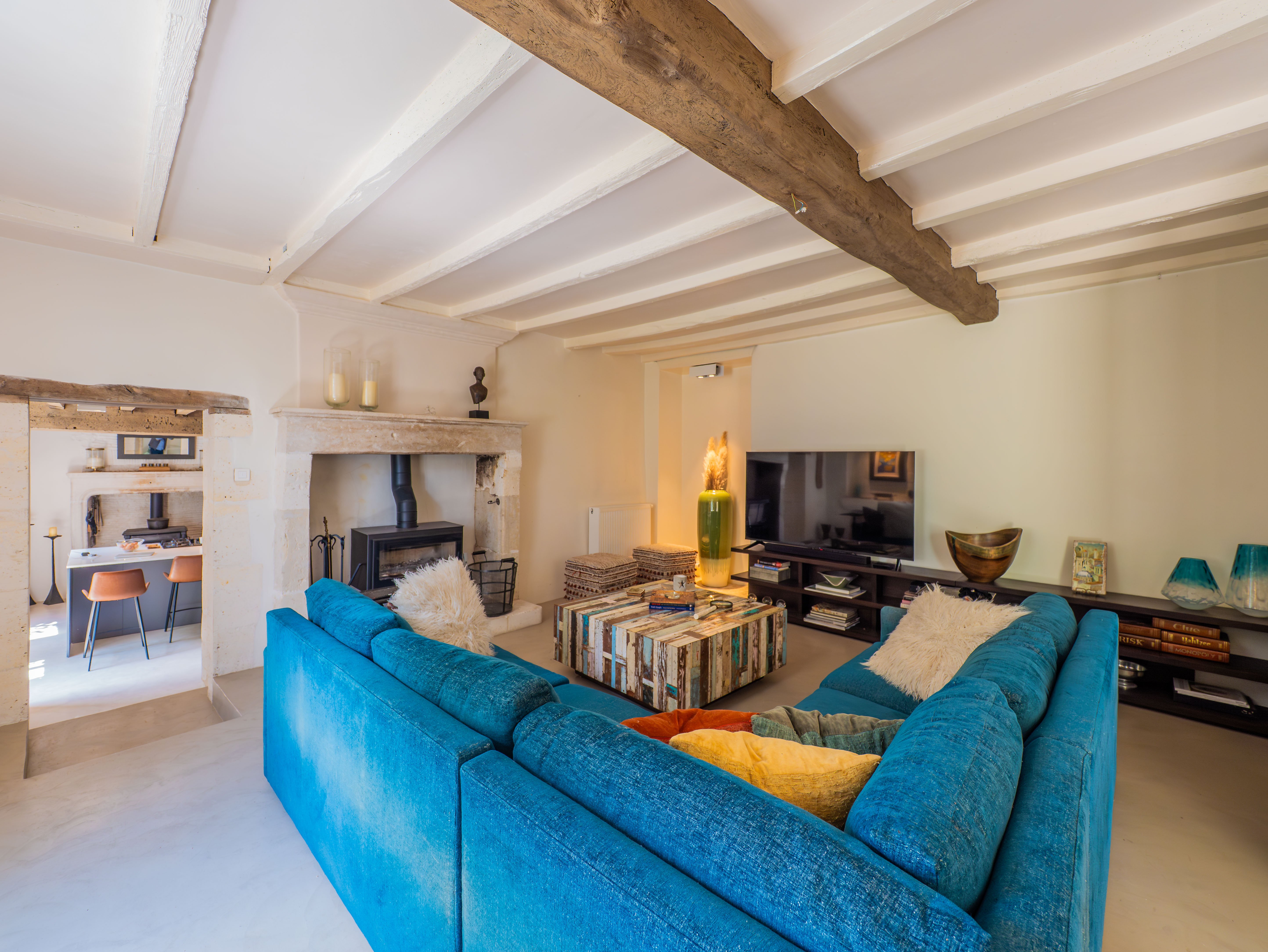 Propriété en France à vendre à Angoulême, Charente - €995 000 - photo 