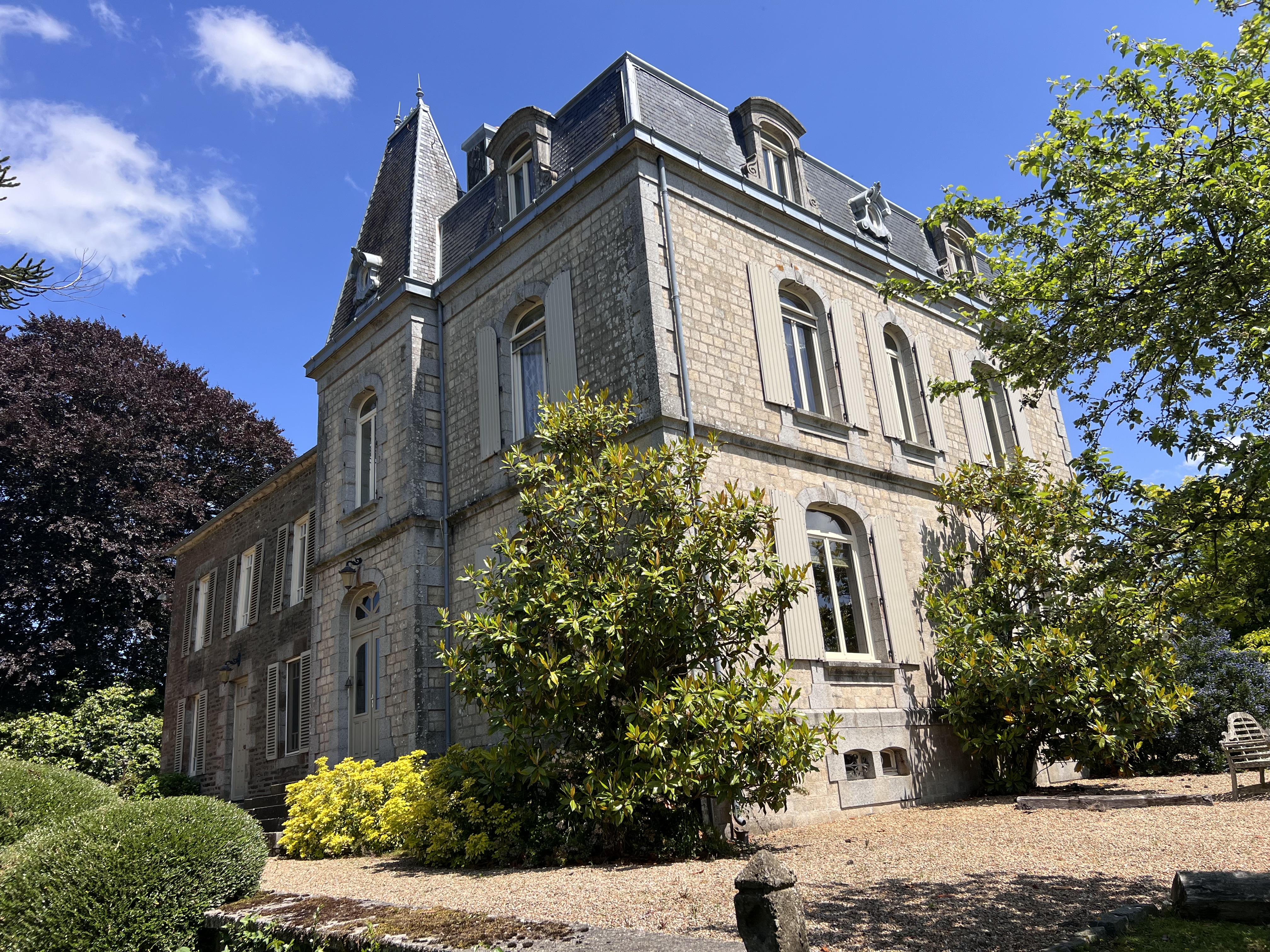 French property for sale in Beauficel, Manche - €895,700 - photo 