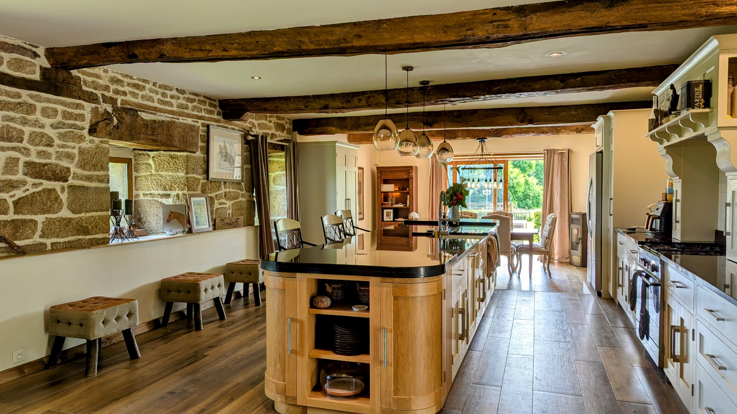 French property for sale in Lignol, Morbihan - €901,000 - photo 