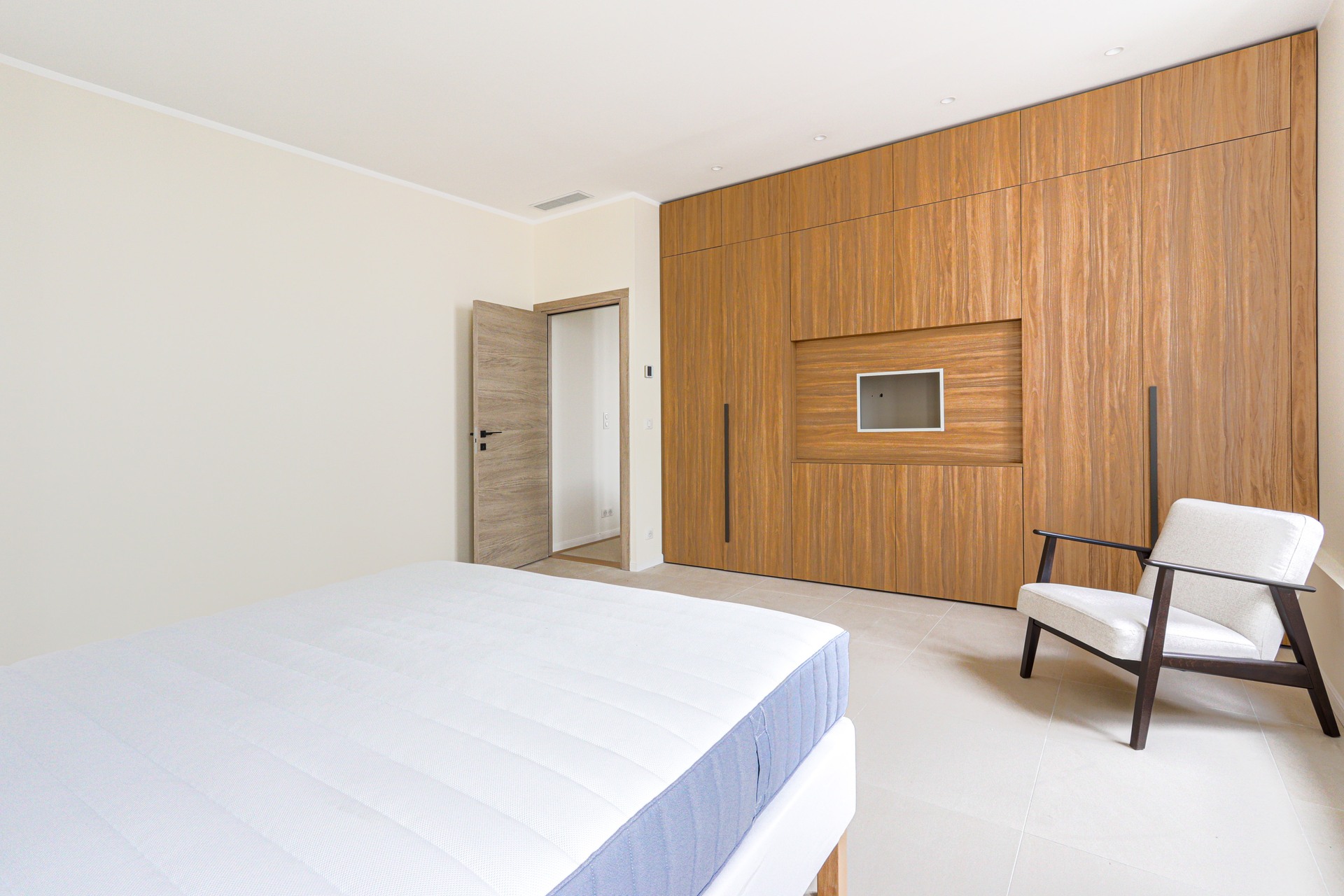 French property for sale in Nice, Alpes-Maritimes - €750,000 - photo 