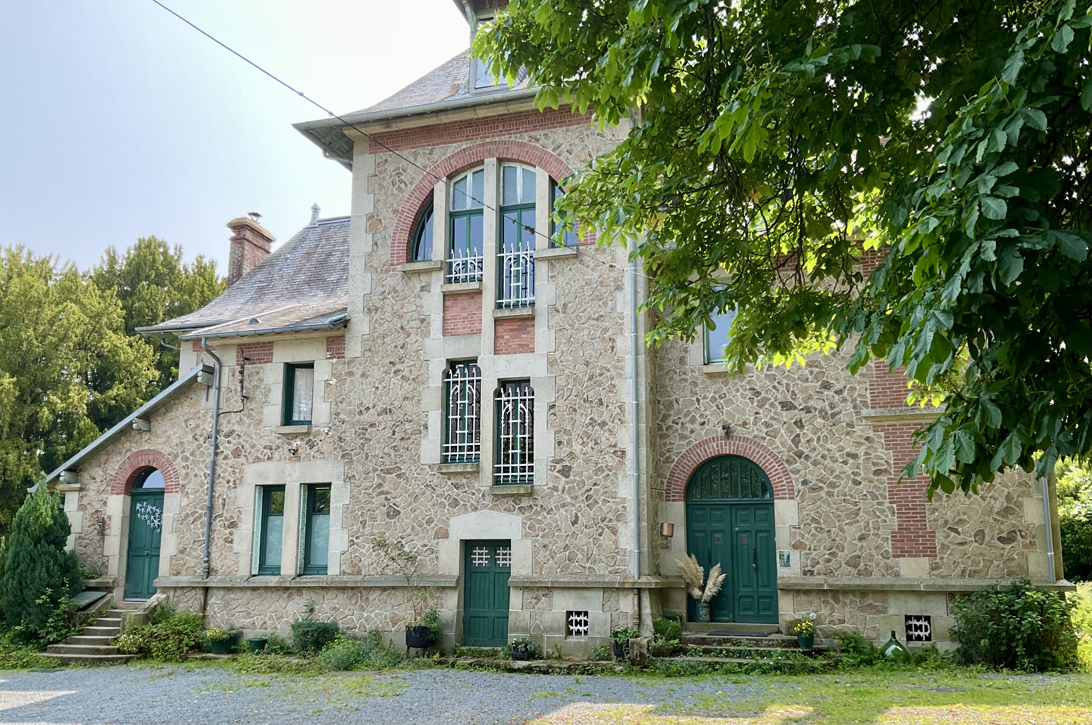 Propriété en France à vendre à Vallière, Creuse - &#8364;657 200 - photo 