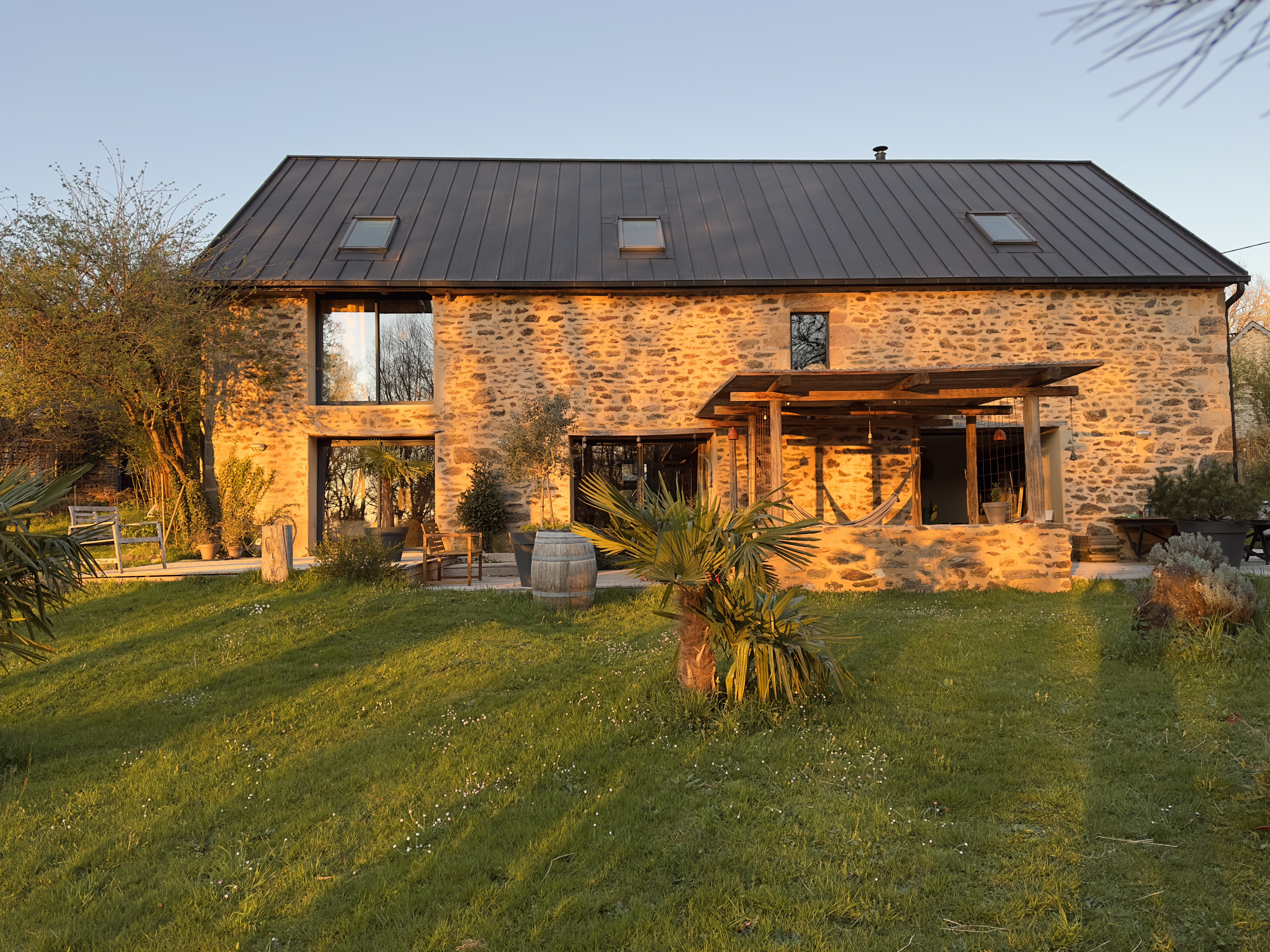 French property for sale in Marcillac-la-Croisille, Corrèze - €1,365,000 - photo 
