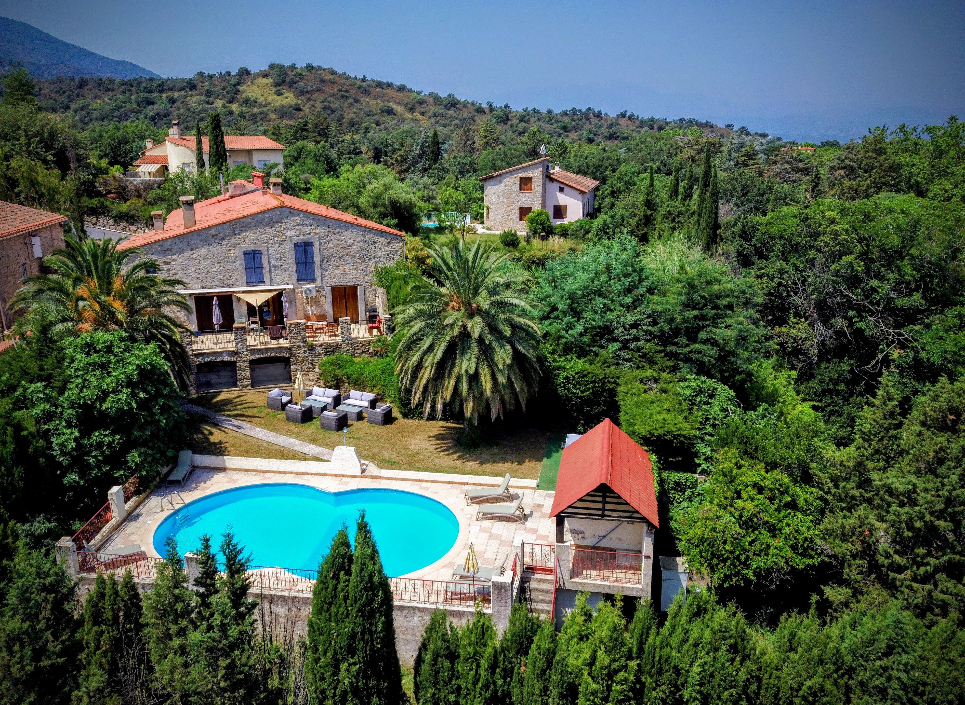 Propriété en France à vendre à Villelongue-dels-Monts, Pyrénées-Orientales - &#8364;1 890 000 - photo 