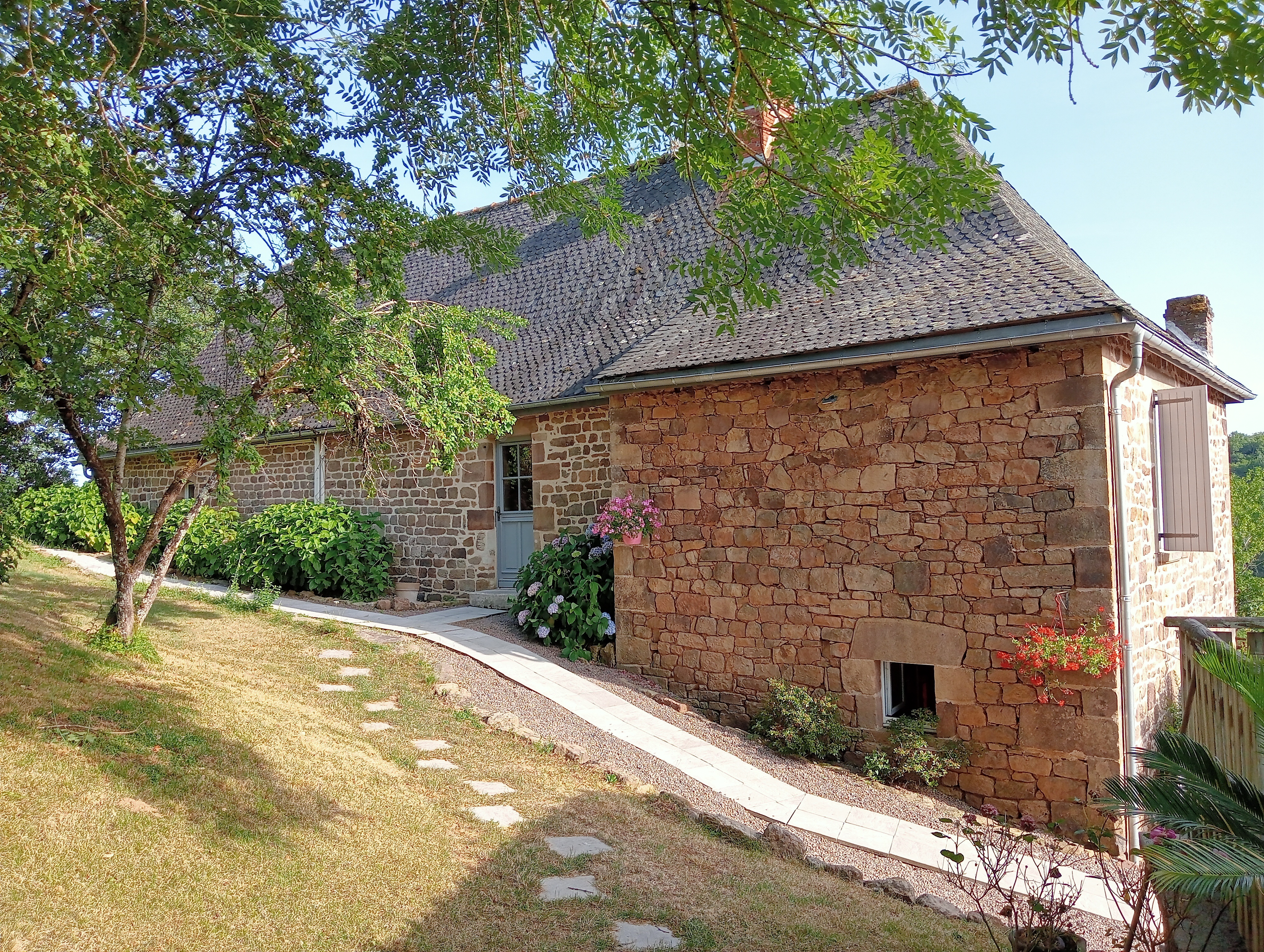 French property for sale in Beaulieu-sur-Dordogne, Corrèze - €766,500 - photo 