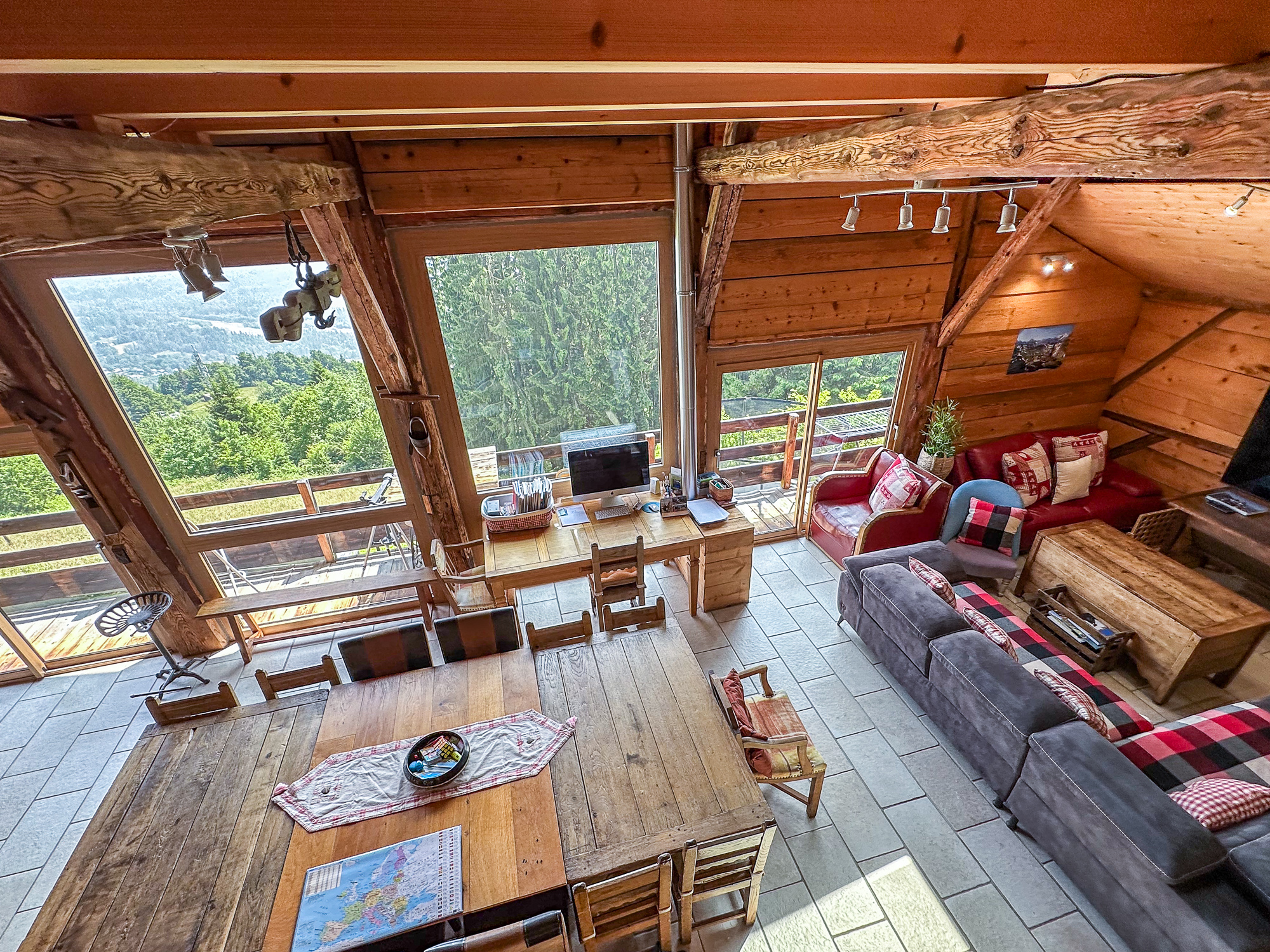 Propriété en France à vendre à Verchaix, Haute-Savoie - &#8364;1 050 000 - photo 