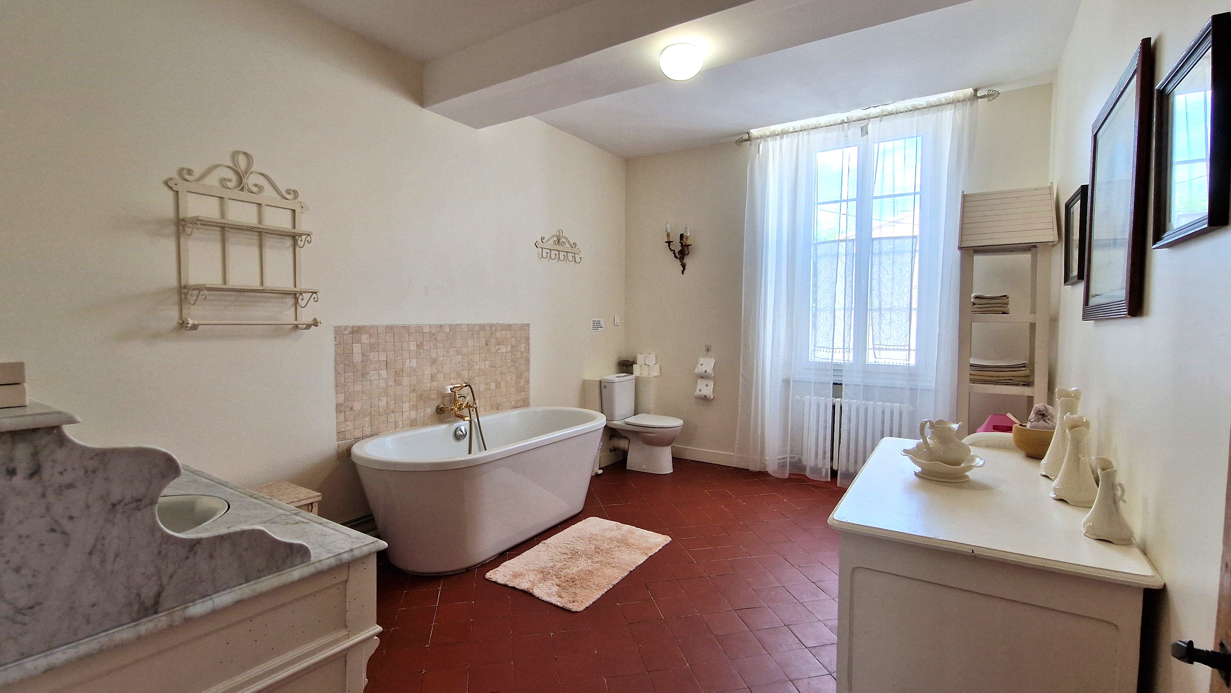 French property for sale in Olonzac, Hérault - €795,000 - photo 