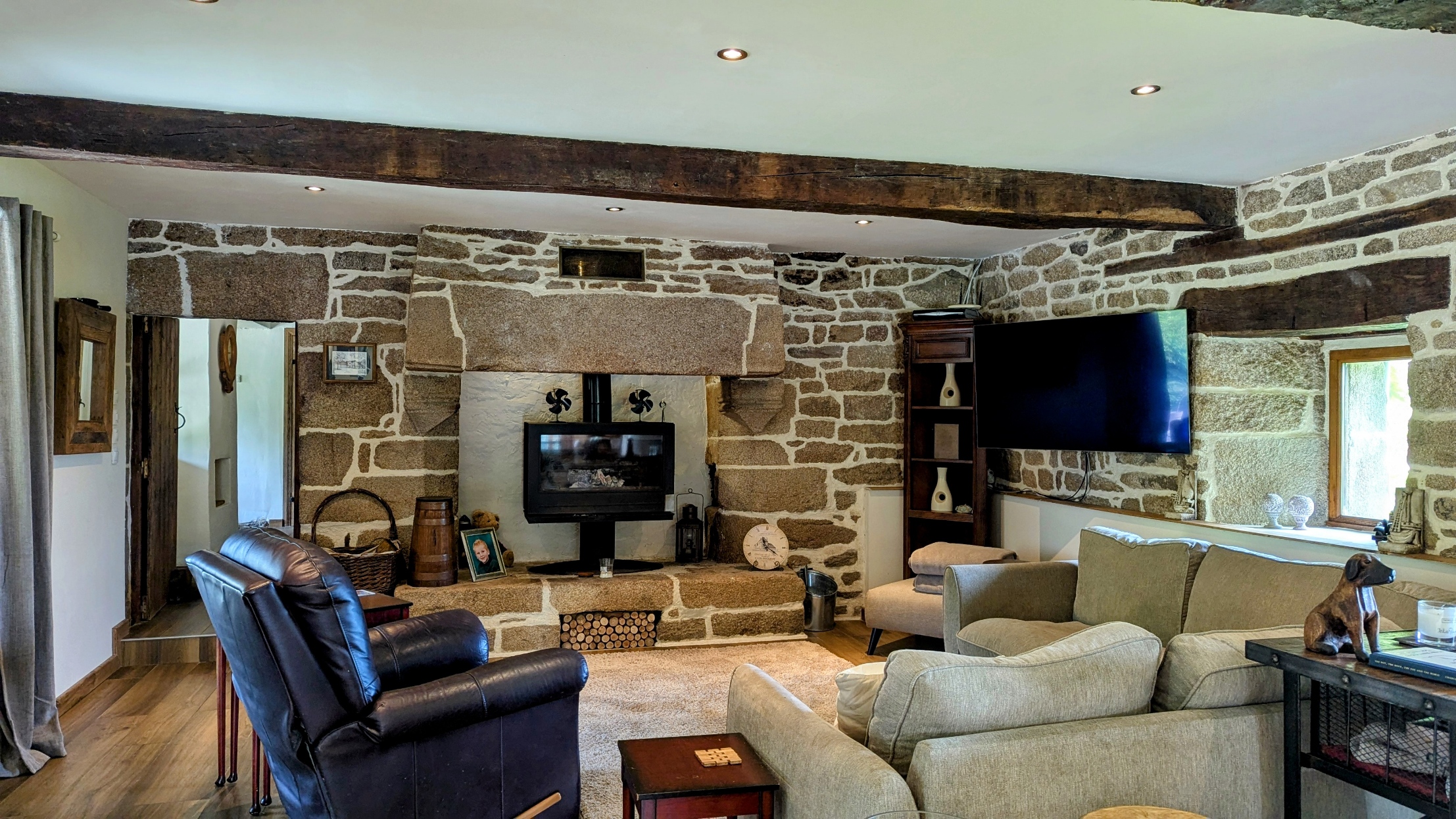 French property for sale in Lignol, Morbihan - €901,000 - photo 