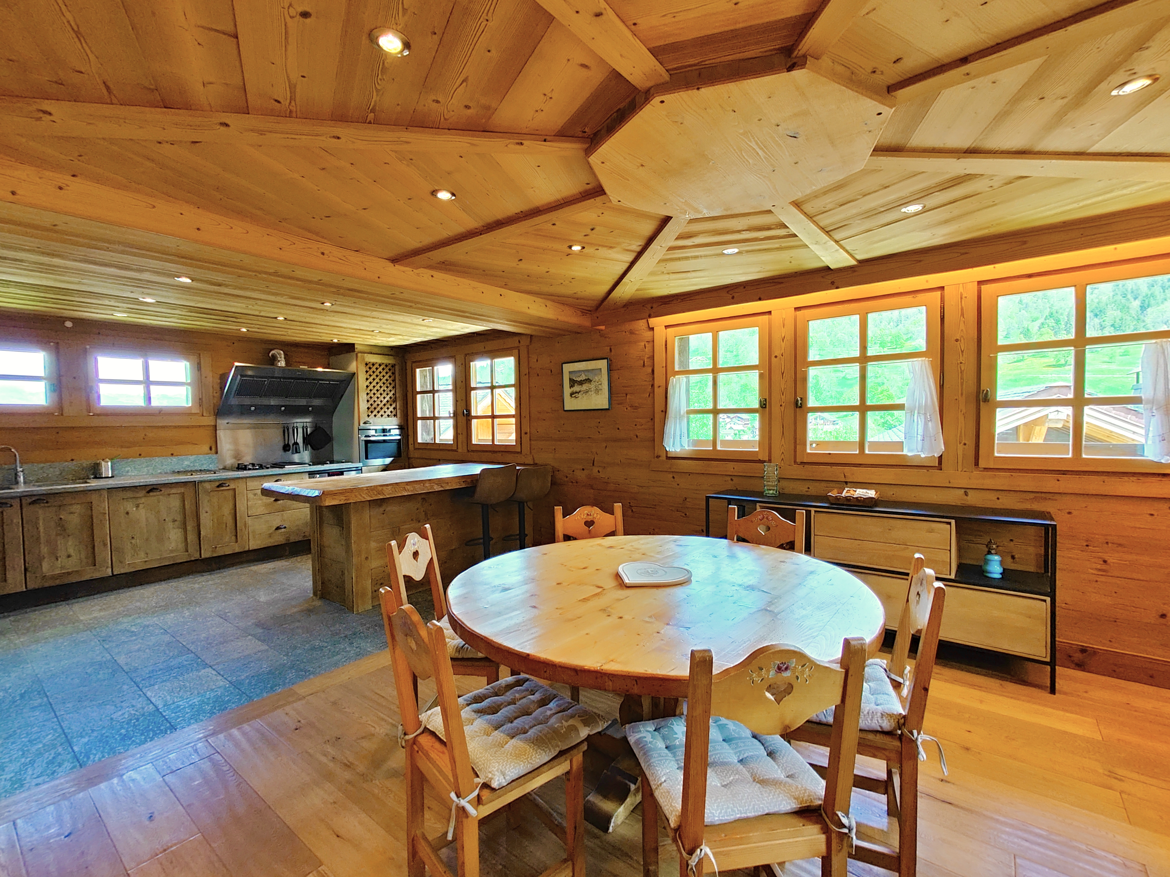 Propriété en France à vendre à MERIBEL LES ALLUES, Savoie - &#8364;4 050 000 - photo 
