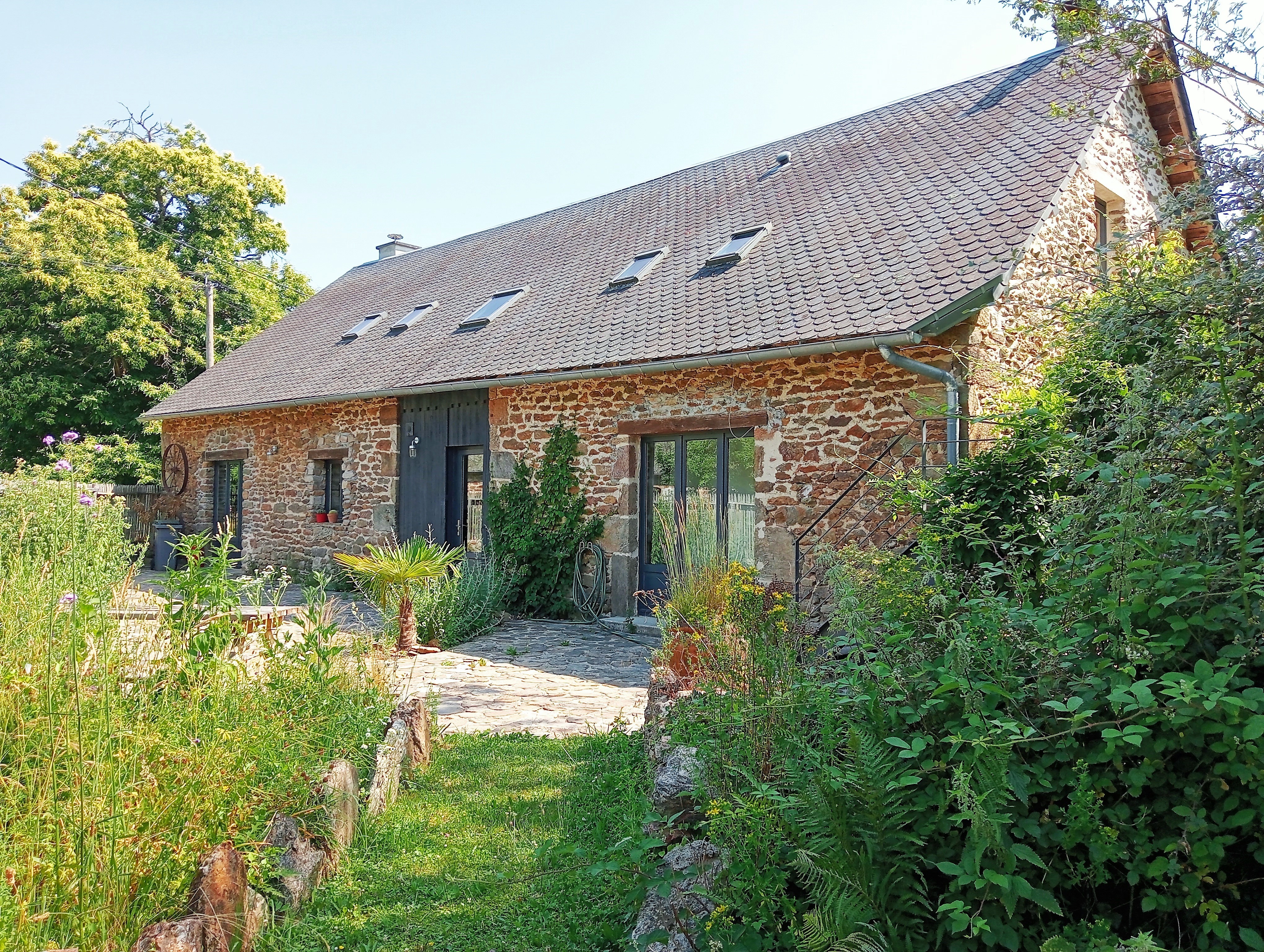 French property for sale in Marcillac-la-Croisille, Corrèze - €1,365,000 - photo 
