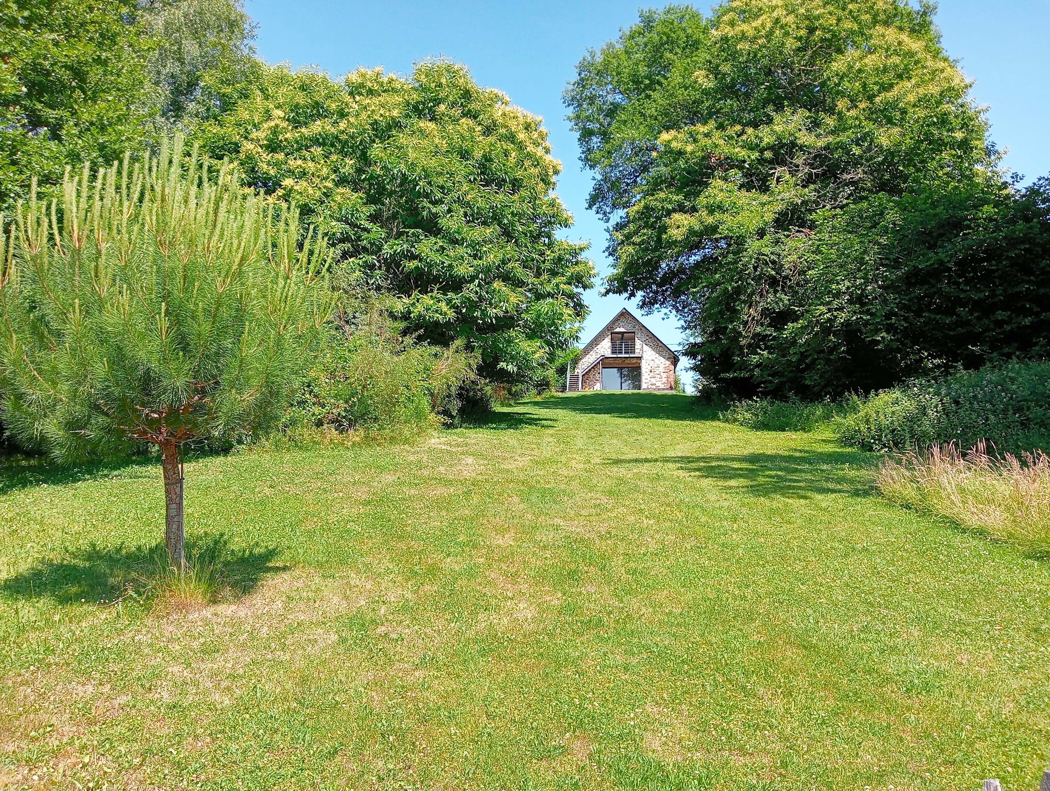 French property for sale in Marcillac-la-Croisille, Corrèze - €1,365,000 - photo 