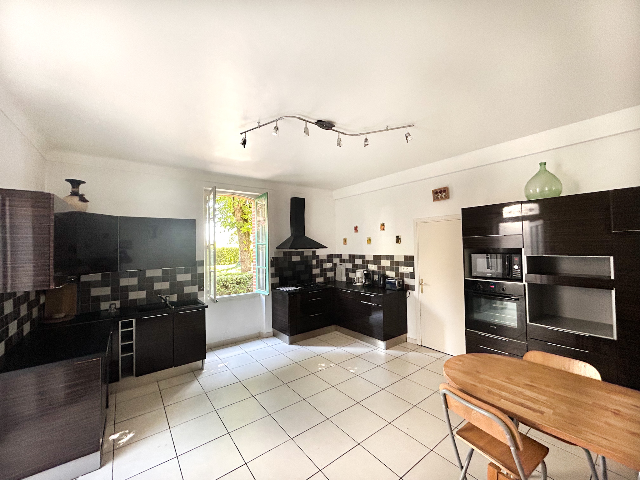 Propriété en France à vendre à Montauban, Tarn-et-Garonne - &#8364;950 000 - photo 