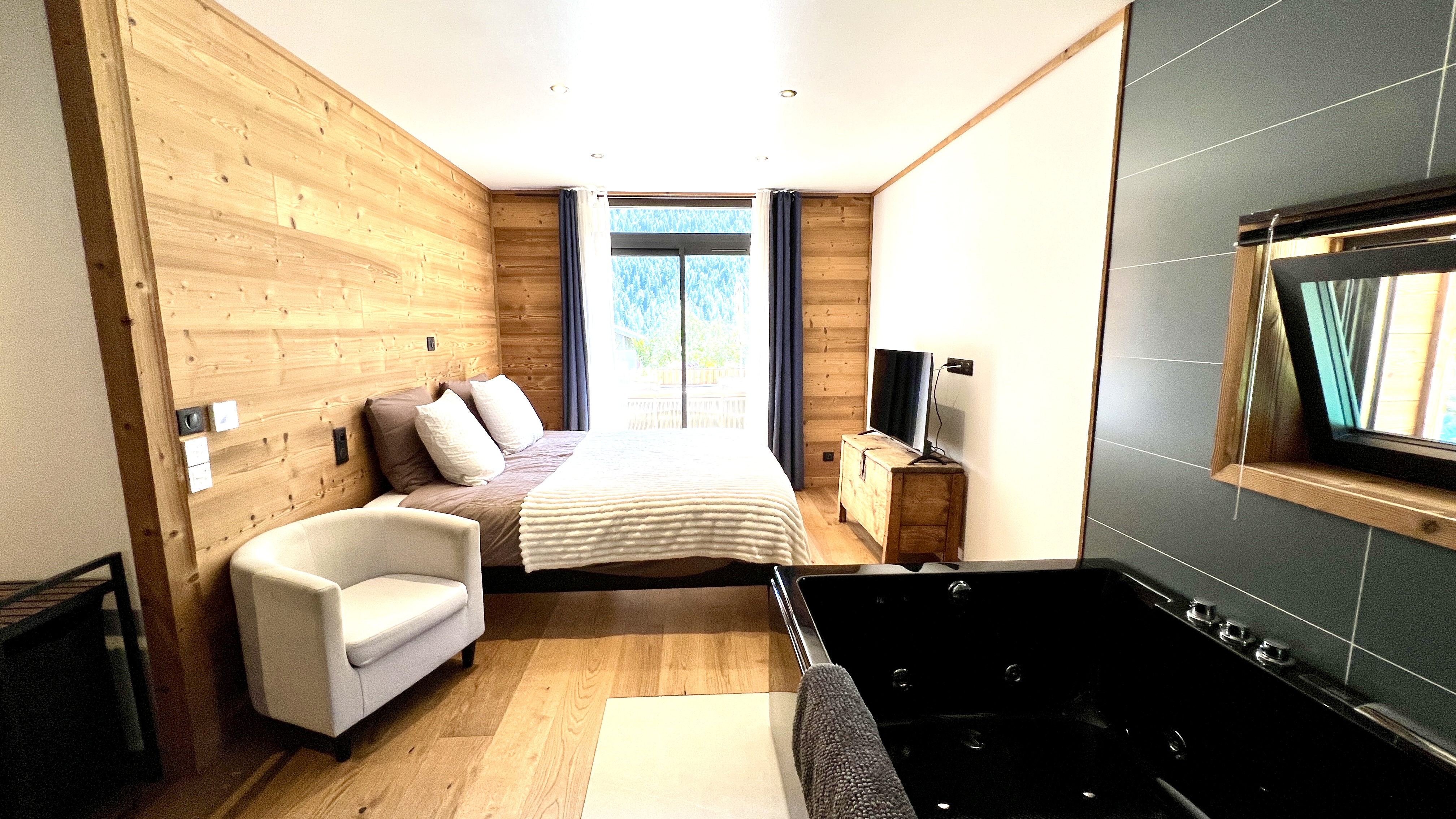 French property for sale in Séez, Savoie - €1,295,000 - photo 
