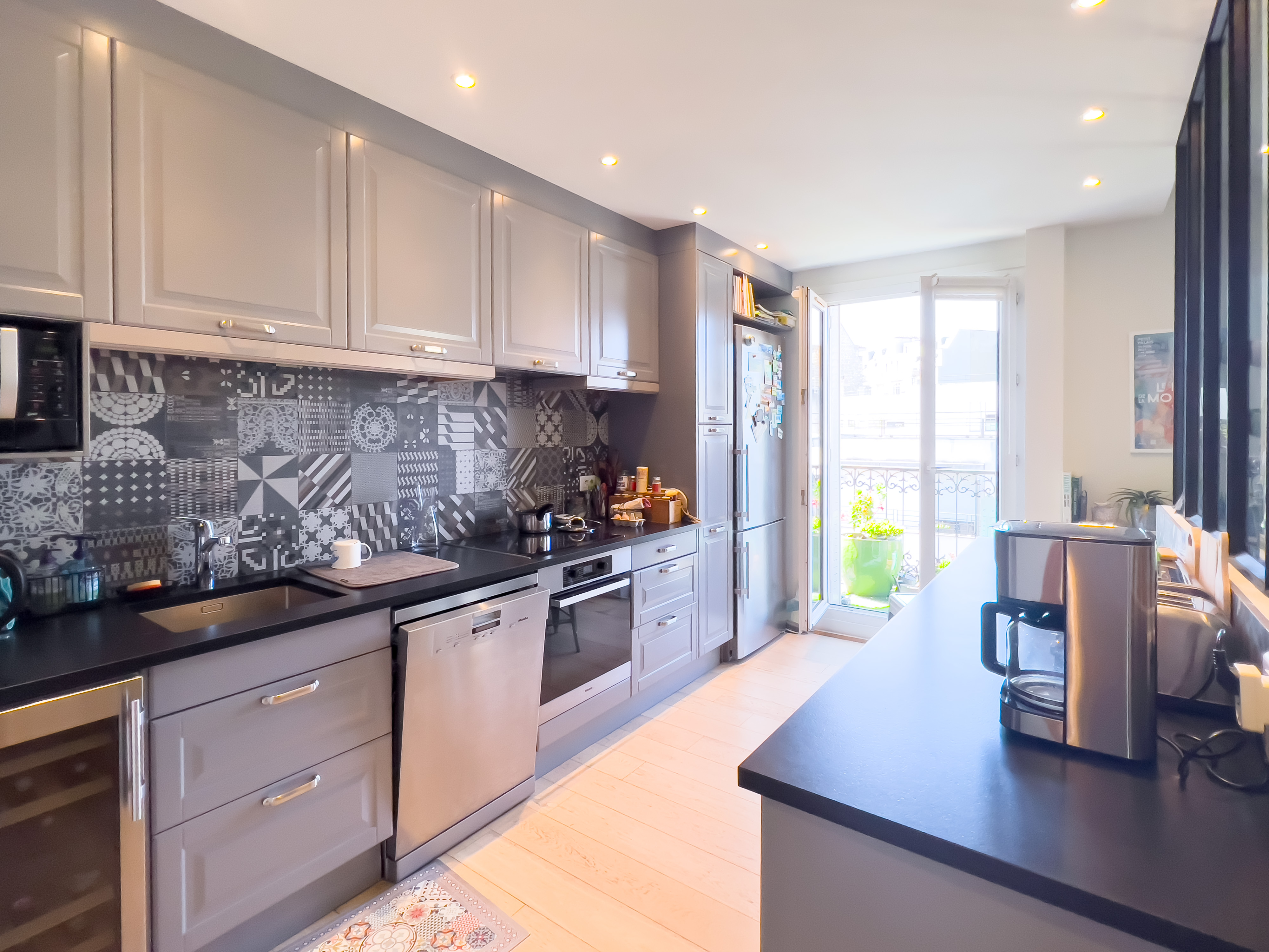 French property for sale in Paris 16e Arrondissement, Paris - €1,650,000 - photo 