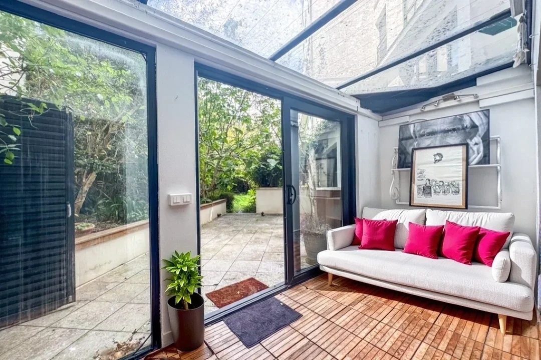 French property for sale in Paris 15e Arrondissement, Paris - €1,750,000 - photo 