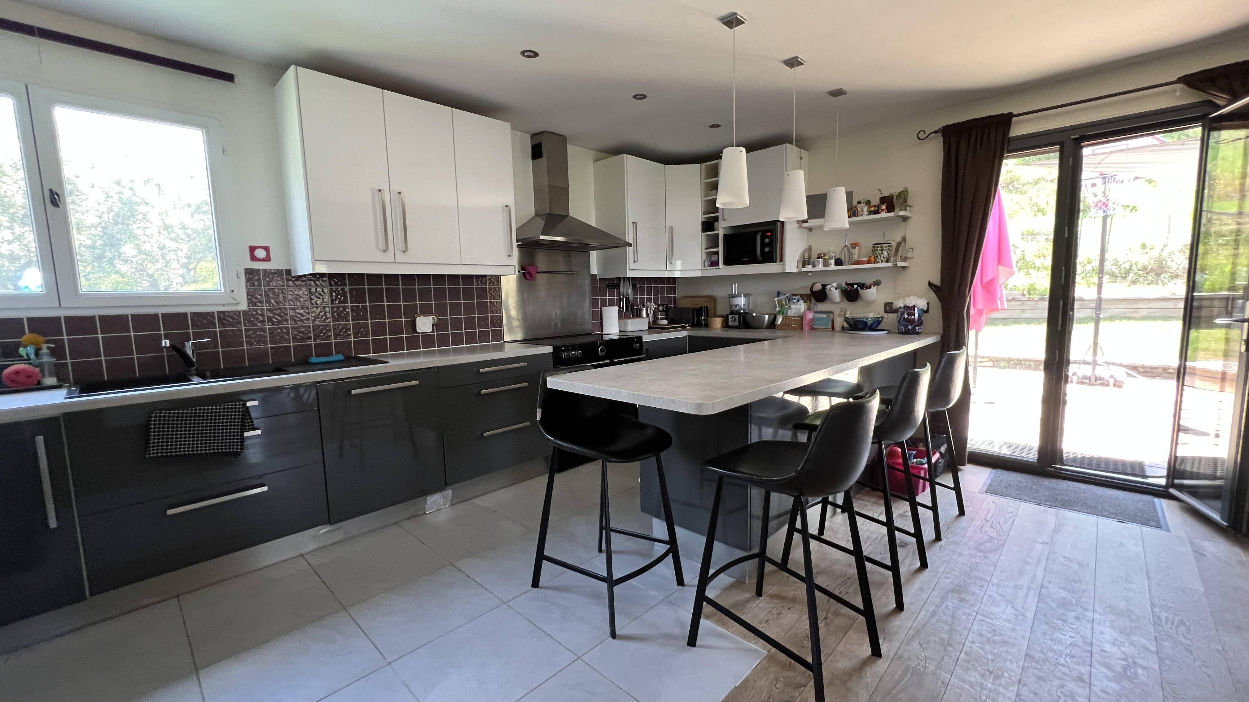 Propriété en France à vendre à Bourg-Saint-Maurice, Savoie - &#8364;995 000 - photo 