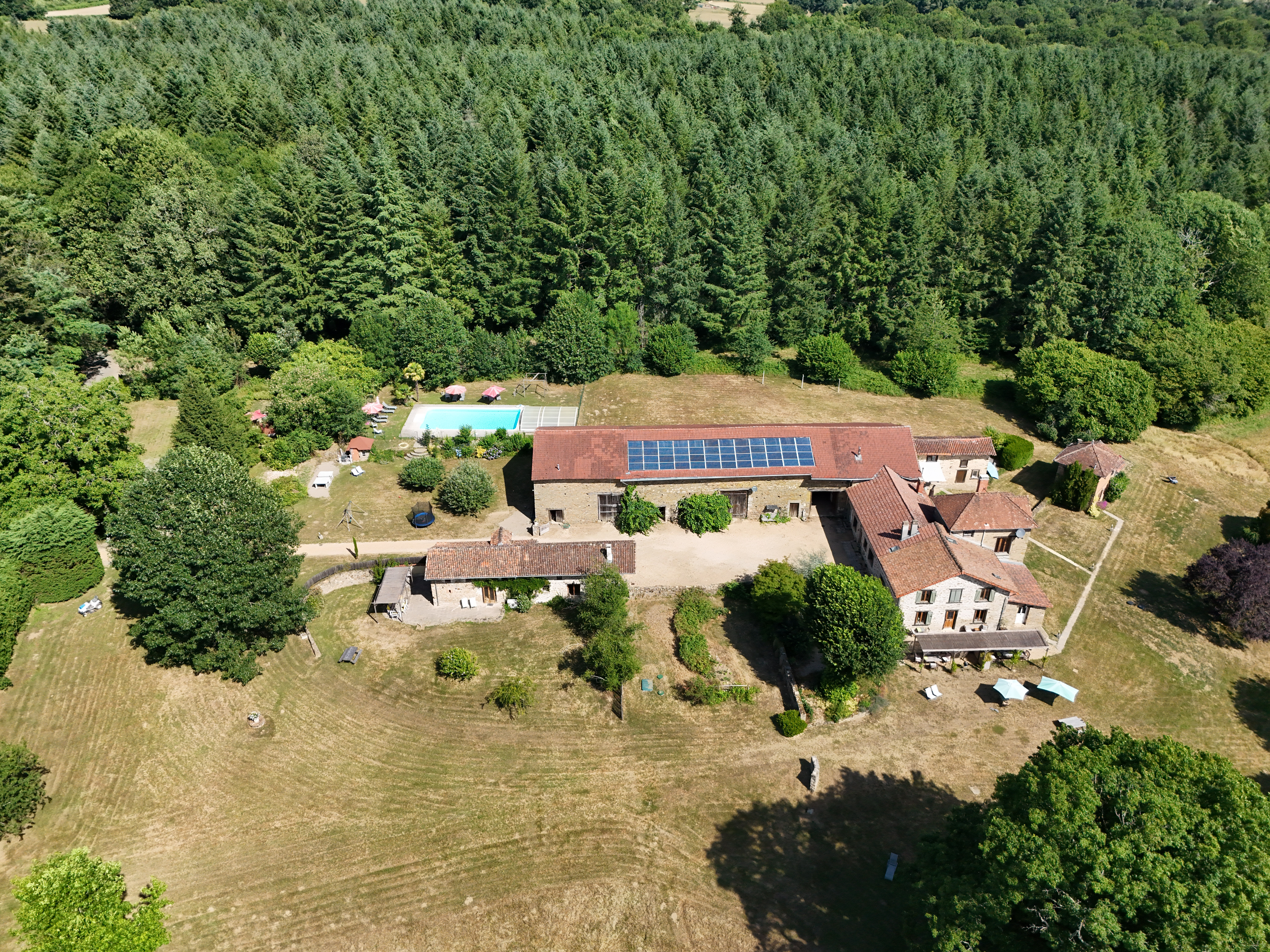 French property for sale in Châlus, Haute-Vienne - €849,000 - photo 