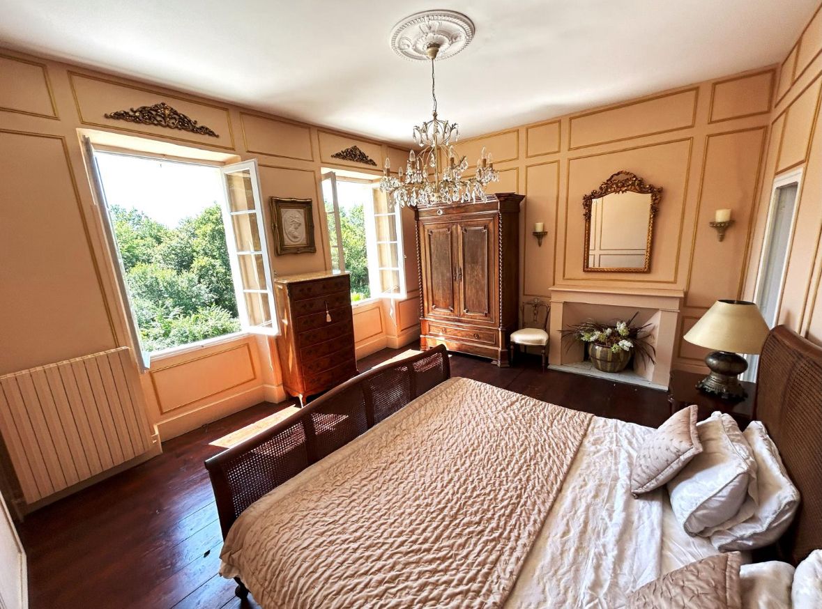 French property for sale in Eyres-Moncube, Landes - €842,500 - photo 