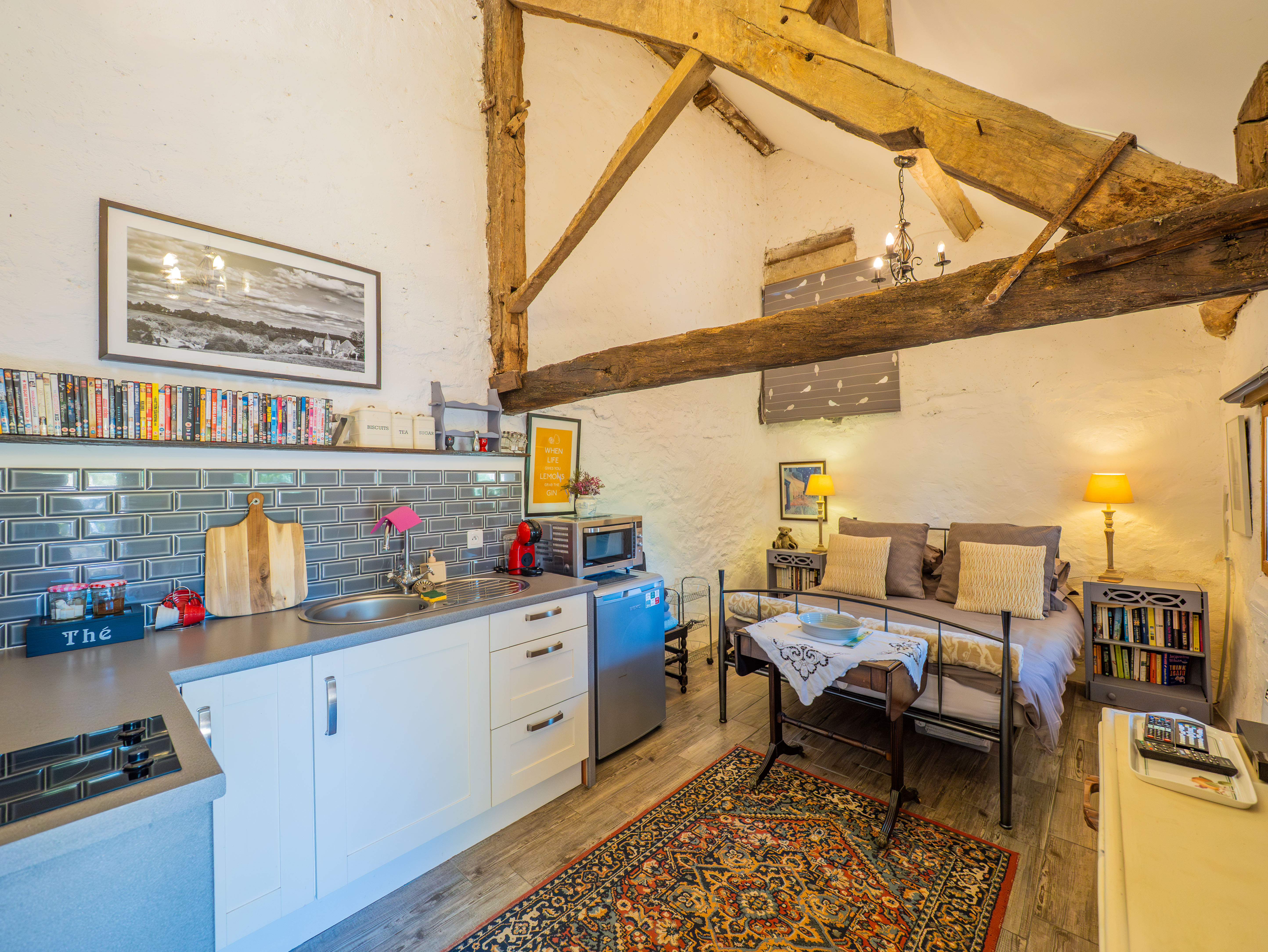 Propriété en France à vendre à Brigueil-le-Chantre, Vienne - &#8364;990 150 - photo 
