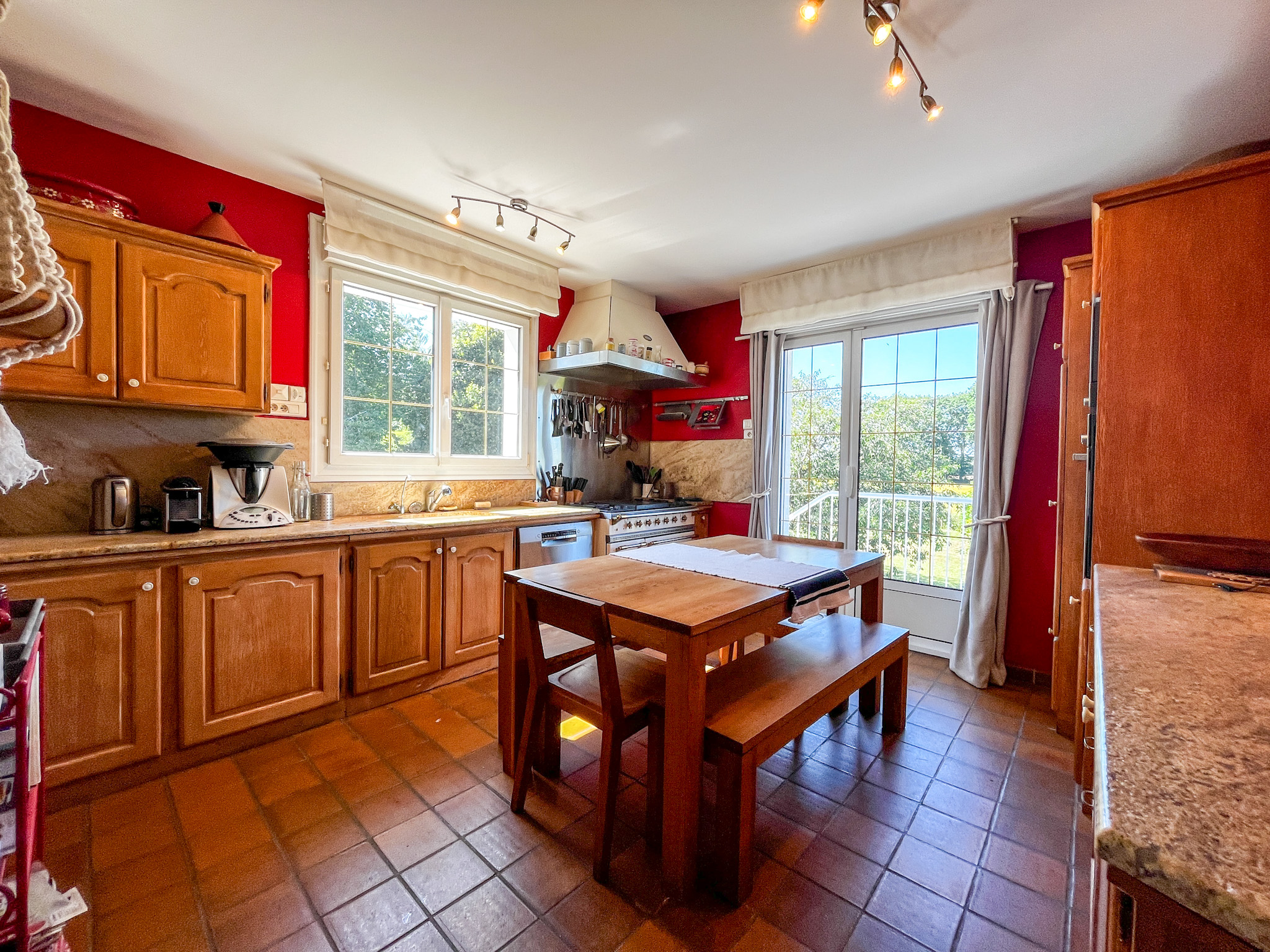 Propriété en France à vendre à Mesnil-Roc'h, Ille-et-Vilaine - &#8364;850 500 - photo 