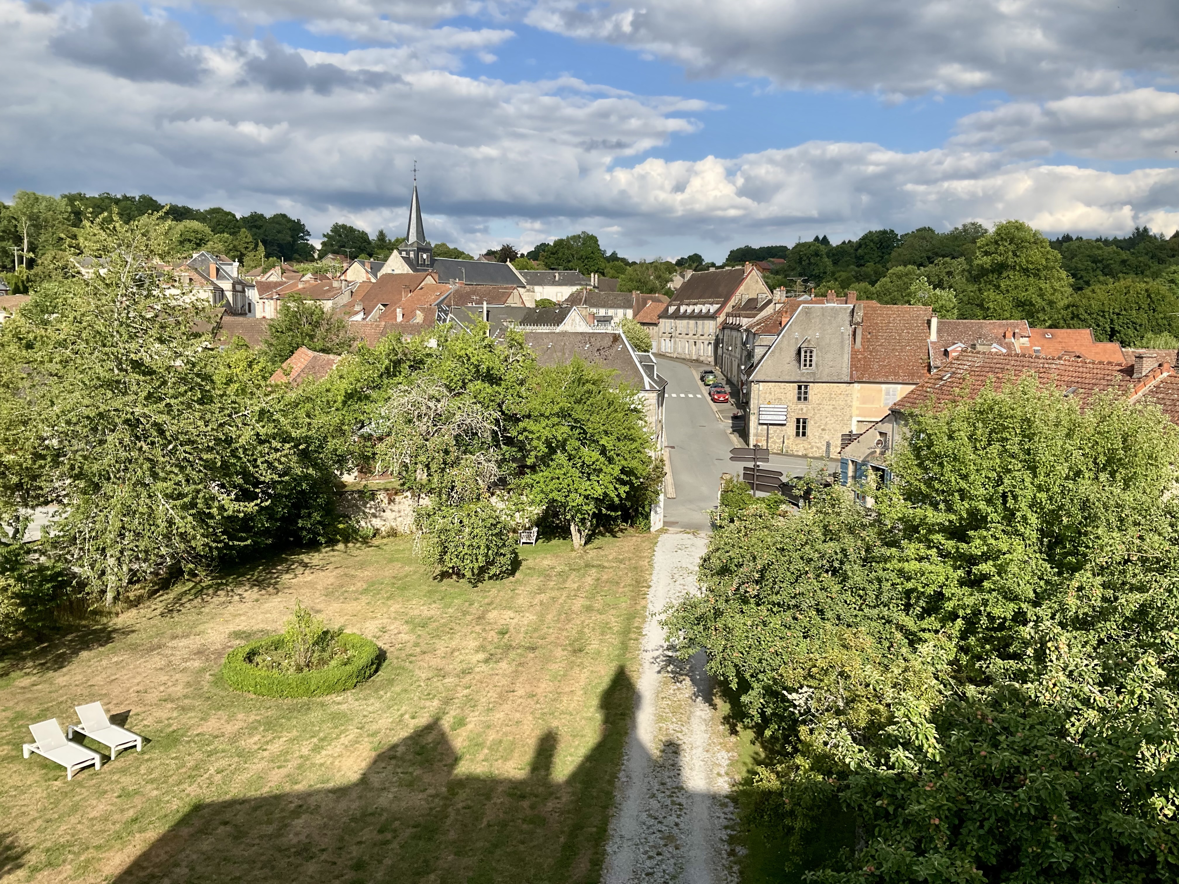 French property for sale in Vallière, Creuse - €599,000 - photo 