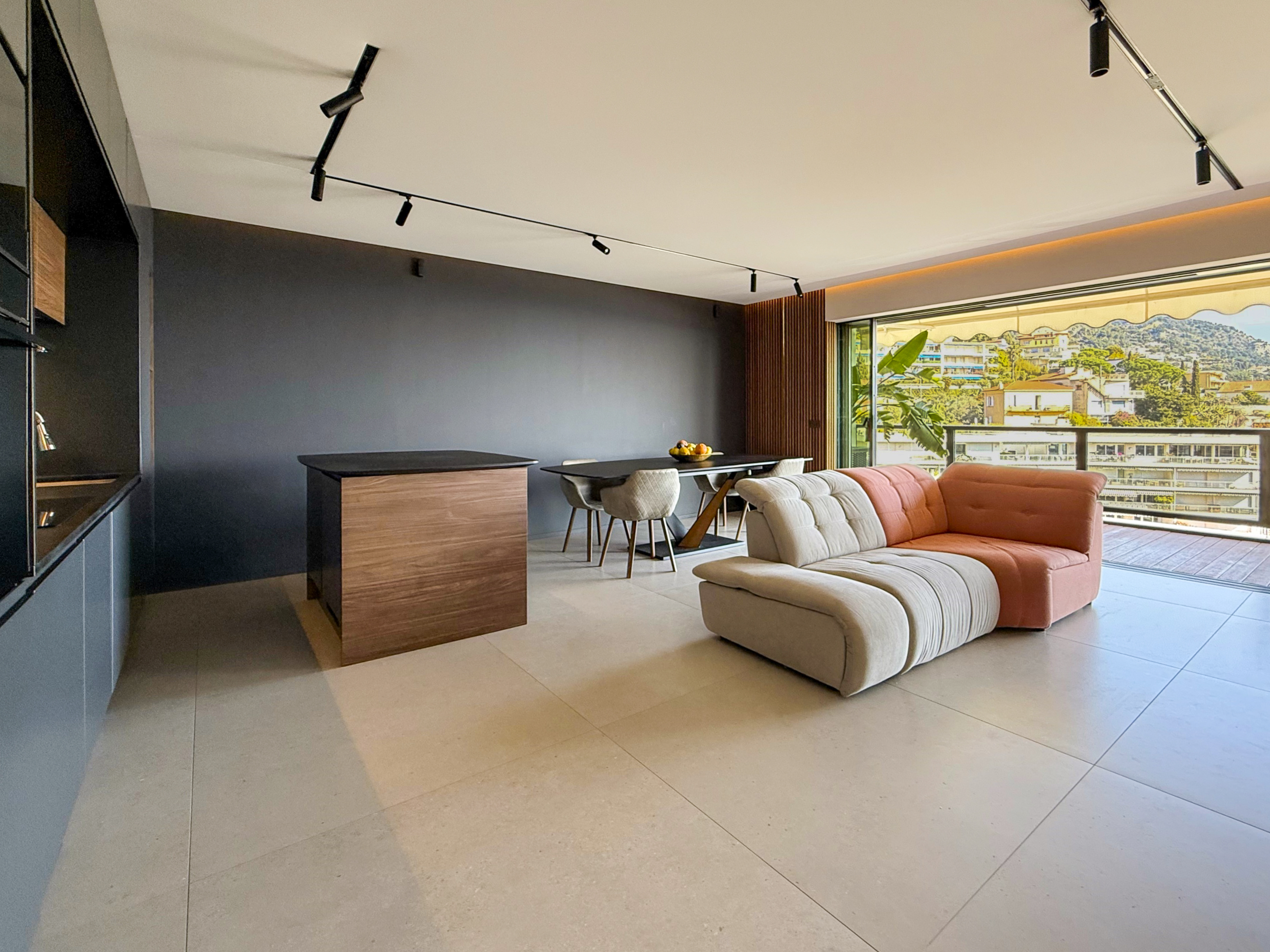 Propriété en France à vendre à Villefranche-sur-Mer, Alpes-Maritimes - &#8364;990 000 - photo 