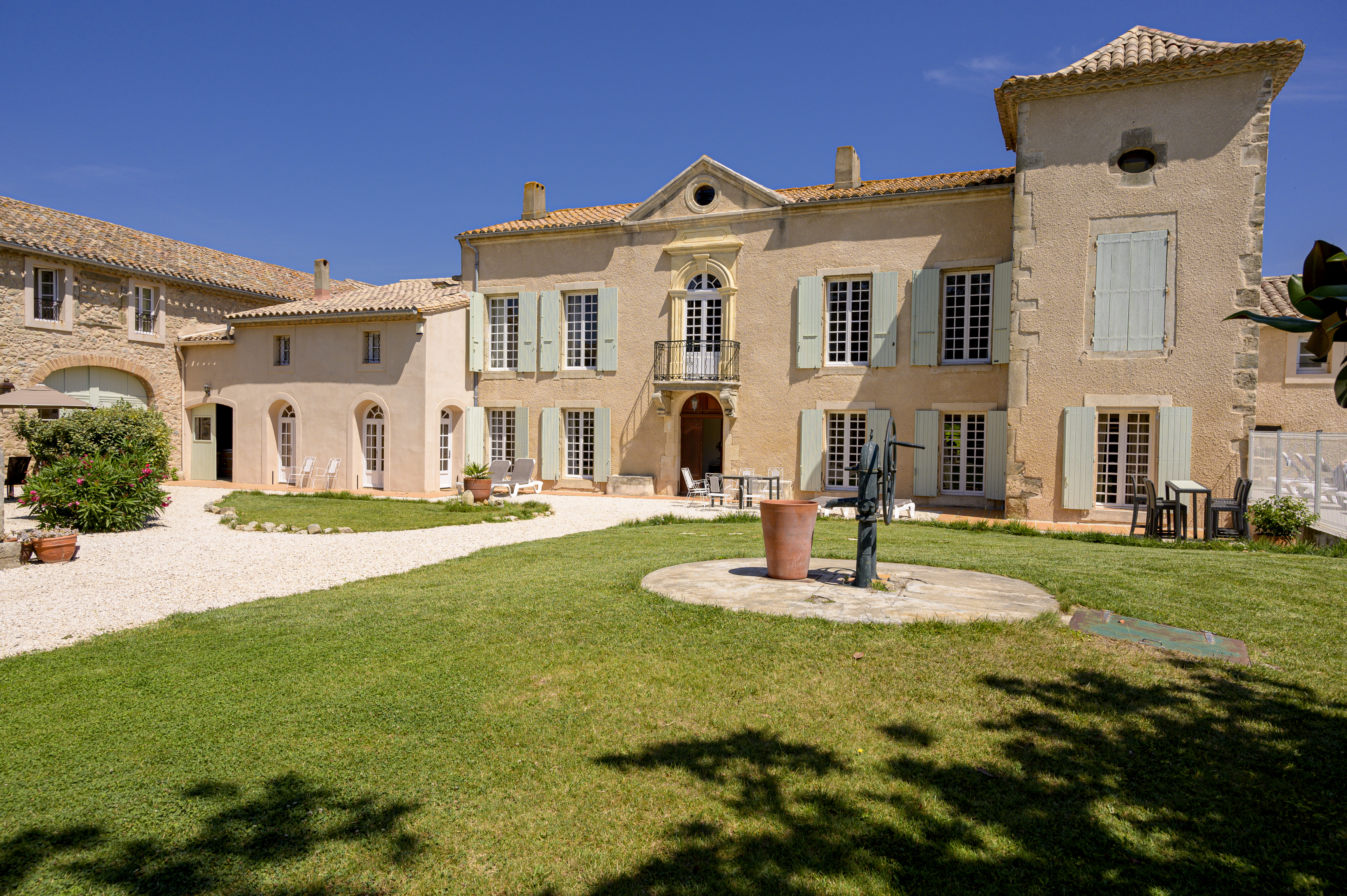Propriété en France à vendre à Saint-Nazaire-d'Aude, Aude - &#8364;1 495 000 - photo 