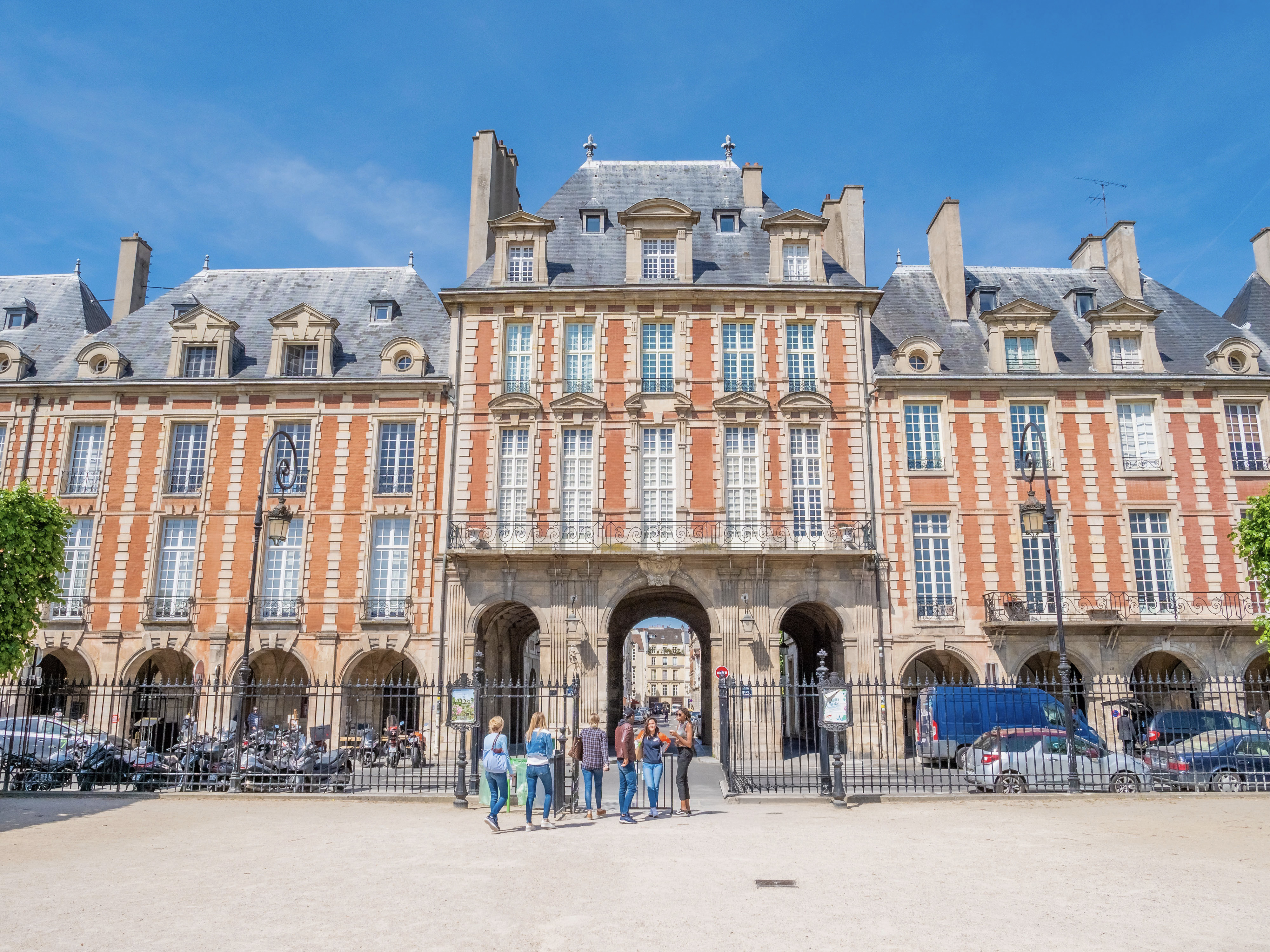 French property for sale in Paris 3e Arrondissement, Paris - €4,380,000 - photo 