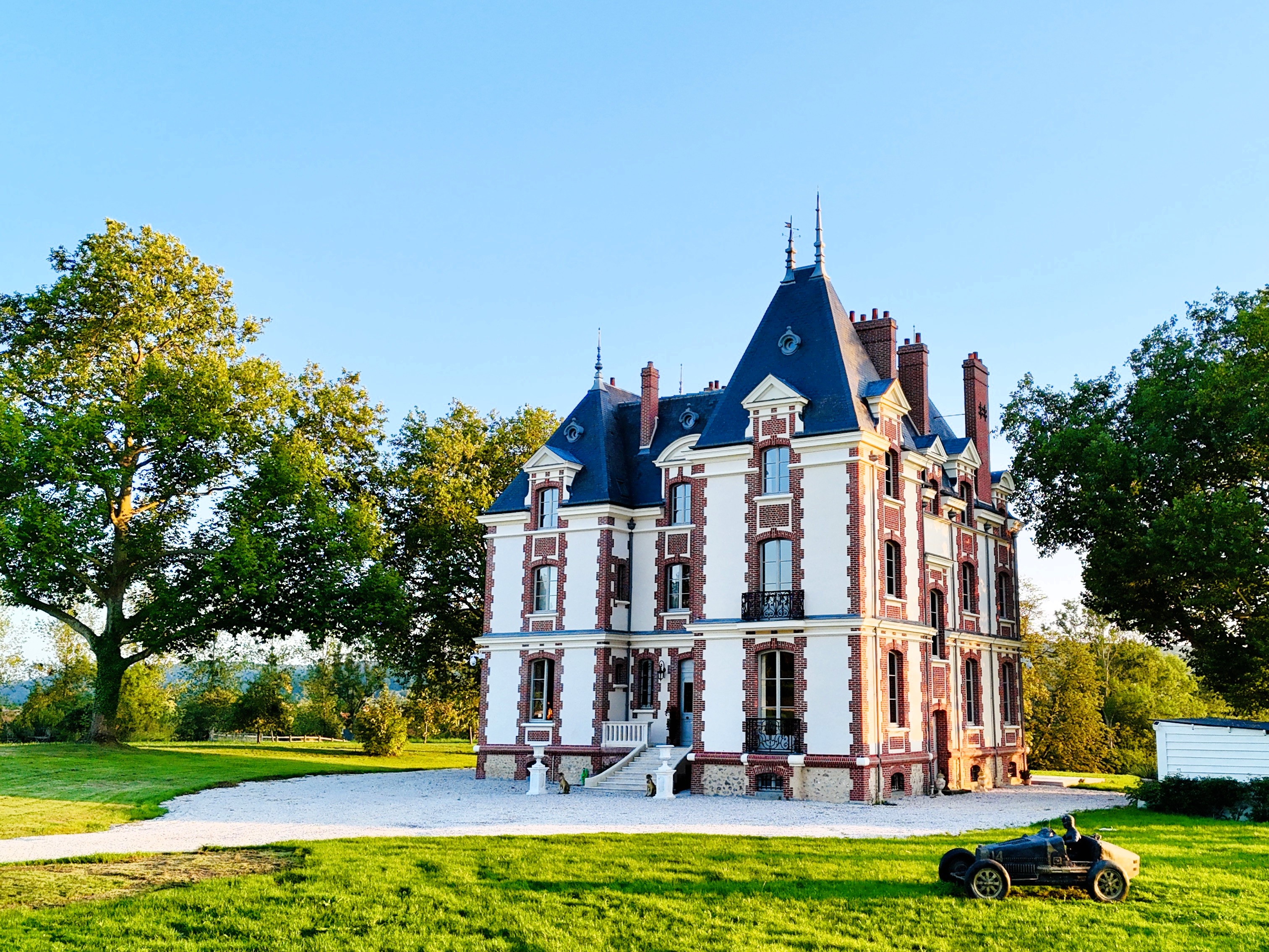 Propriété en France à vendre à Pont-l'Évêque, Calvados - &#8364;5 420 000 - photo 