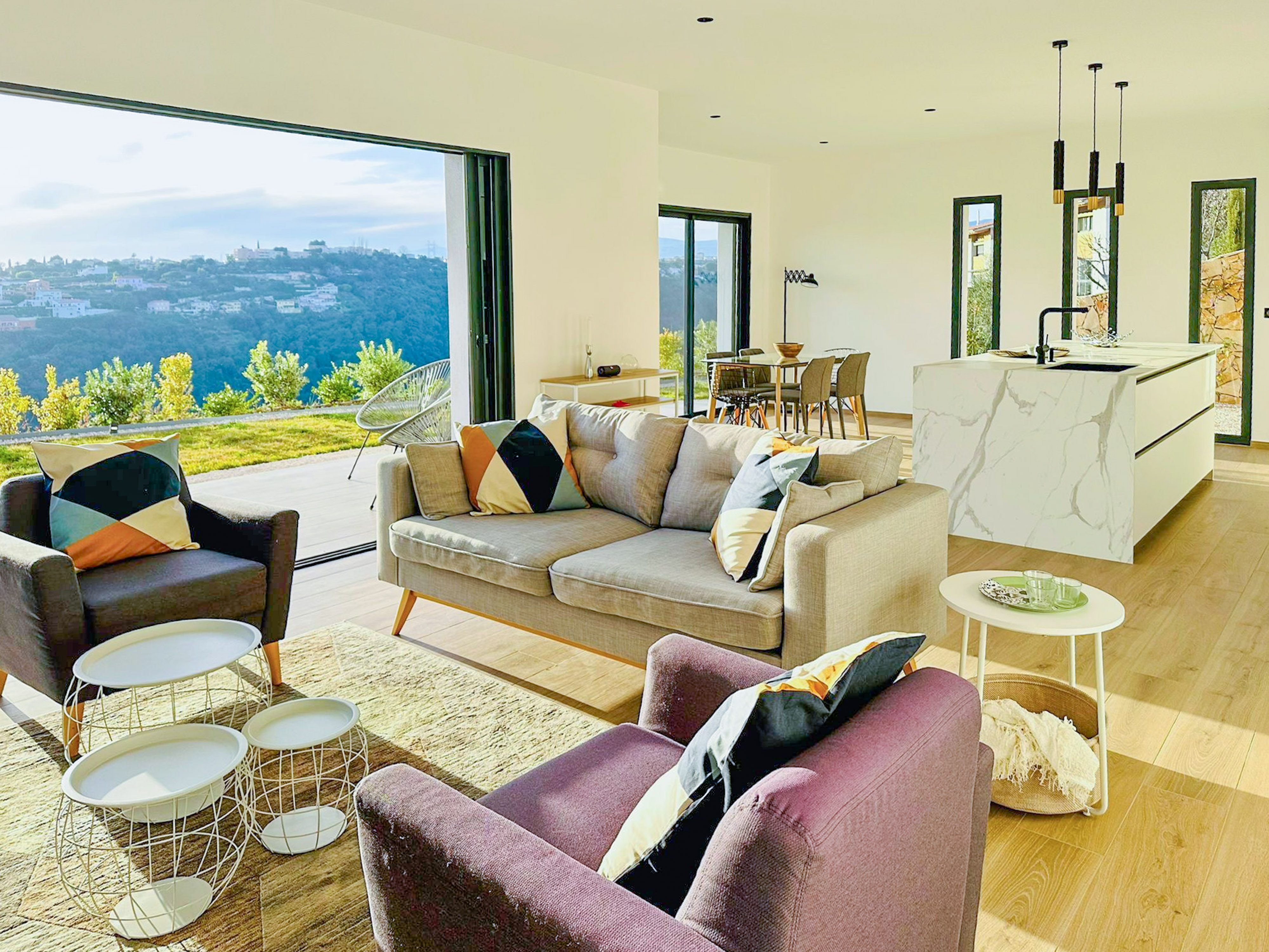 French property for sale in Nice, Alpes-Maritimes - €1,395,000 - photo 