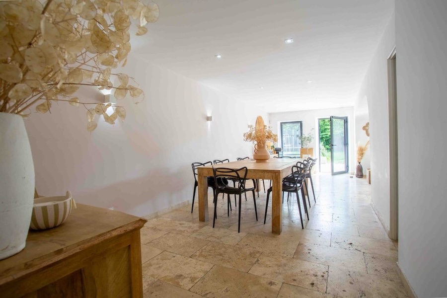 French property for sale in Rognonas, Bouches-du-Rhône - €1,600,000 - photo 