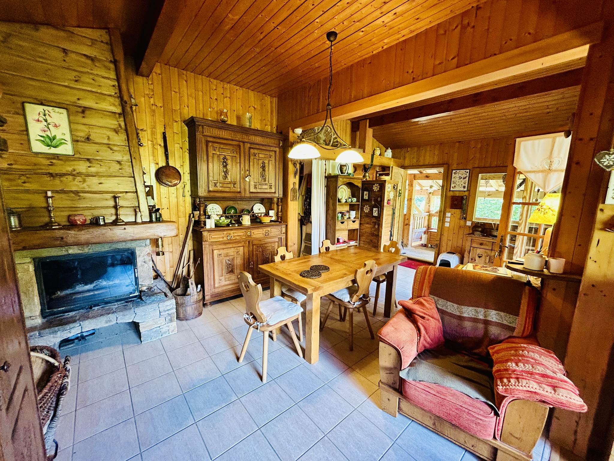 French property for sale in Manigod, Haute-Savoie - €977,000 - photo 