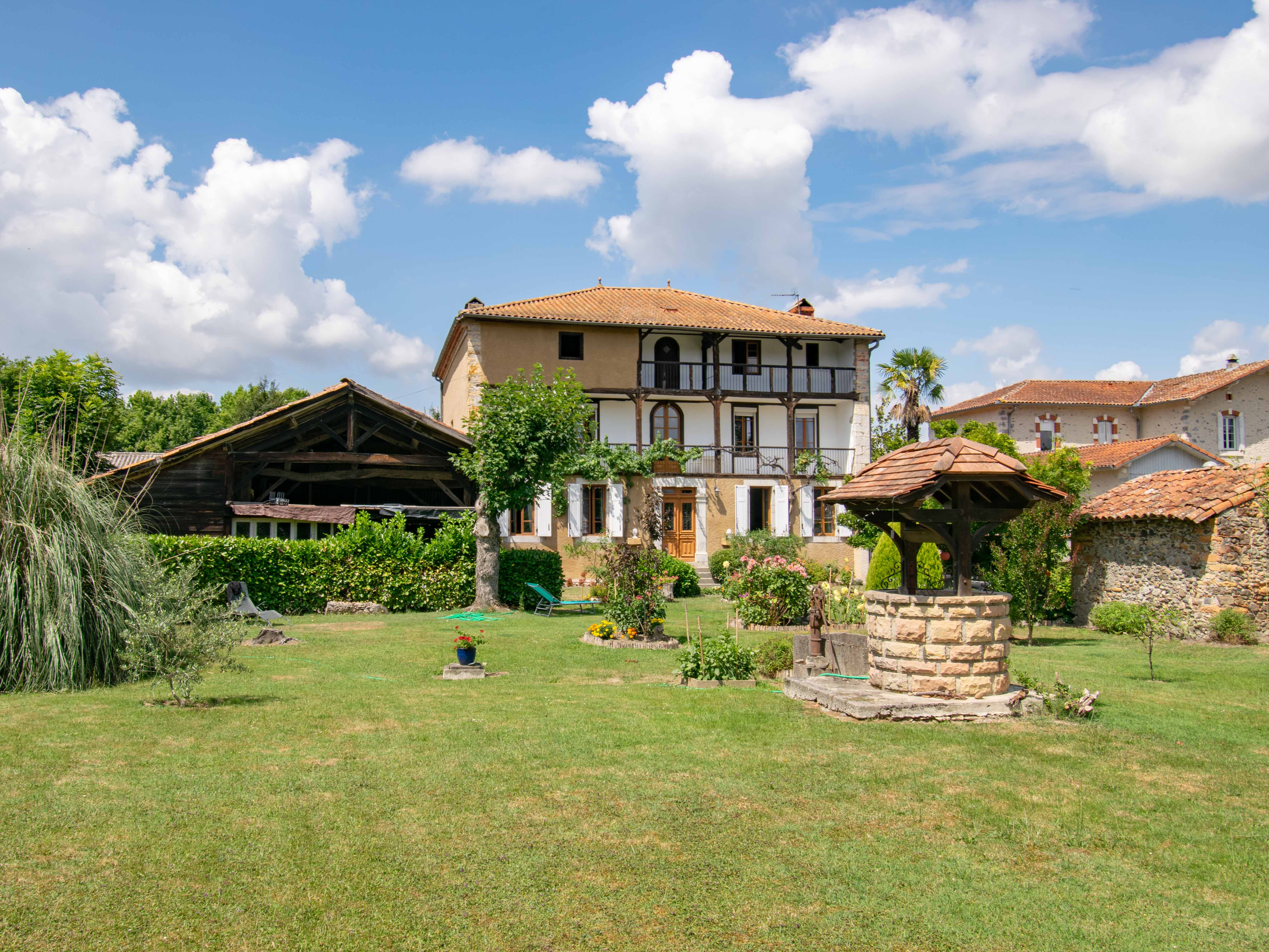 Propriété en France à vendre à Saint-Gaudens, Haute-Garonne - &#8364;615 000 - photo 