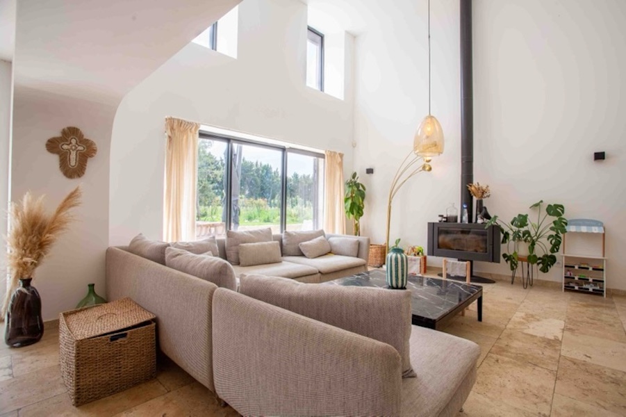 French property for sale in Rognonas, Bouches-du-Rhône - €1,600,000 - photo 