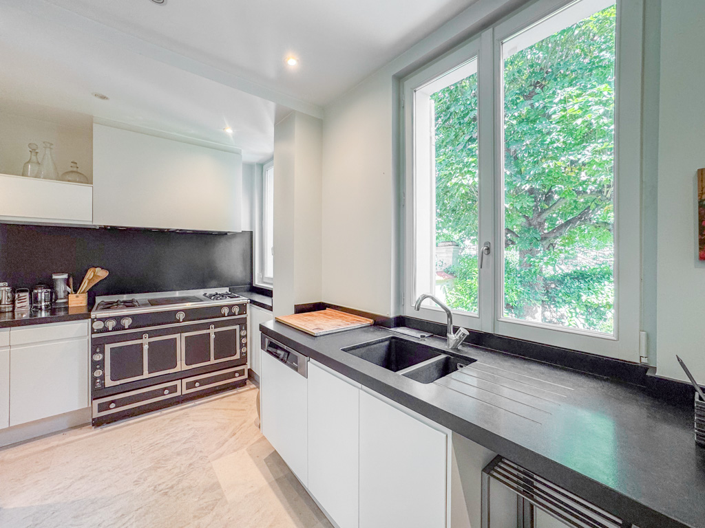 French property for sale in Vincennes, Val-de-Marne - €3,390,000 - photo 