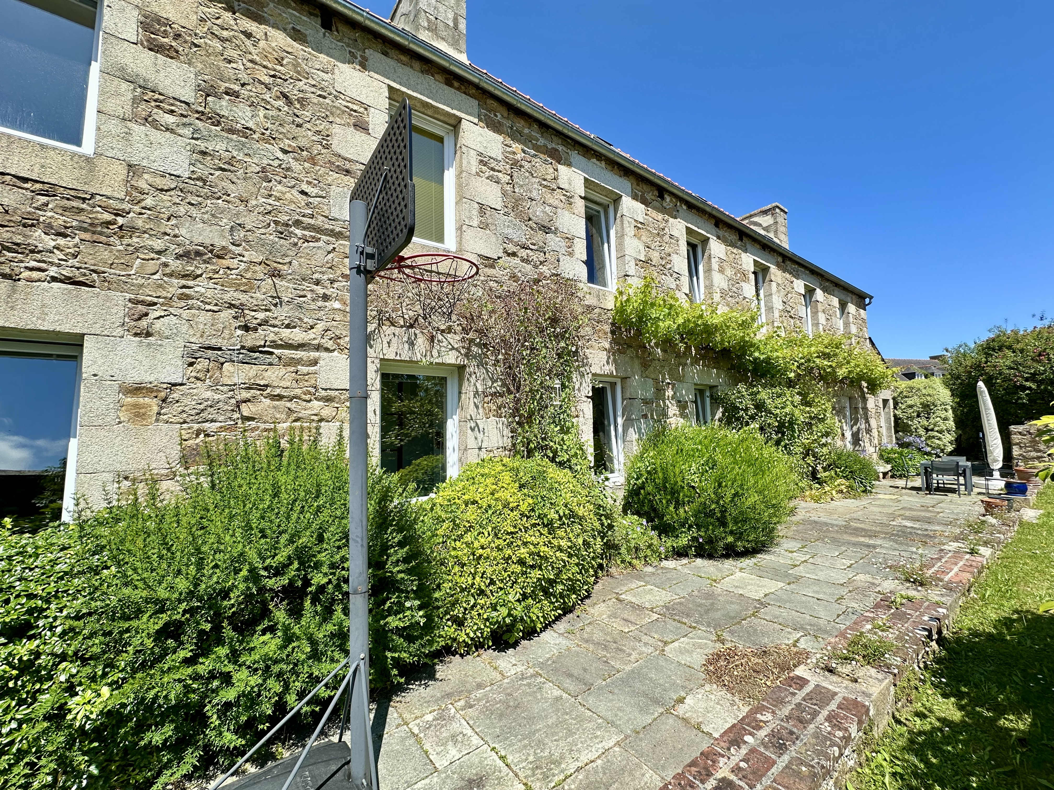 French property for sale in Perros-Guirec, Côtes-d'Armor - €1,352,000 - photo 