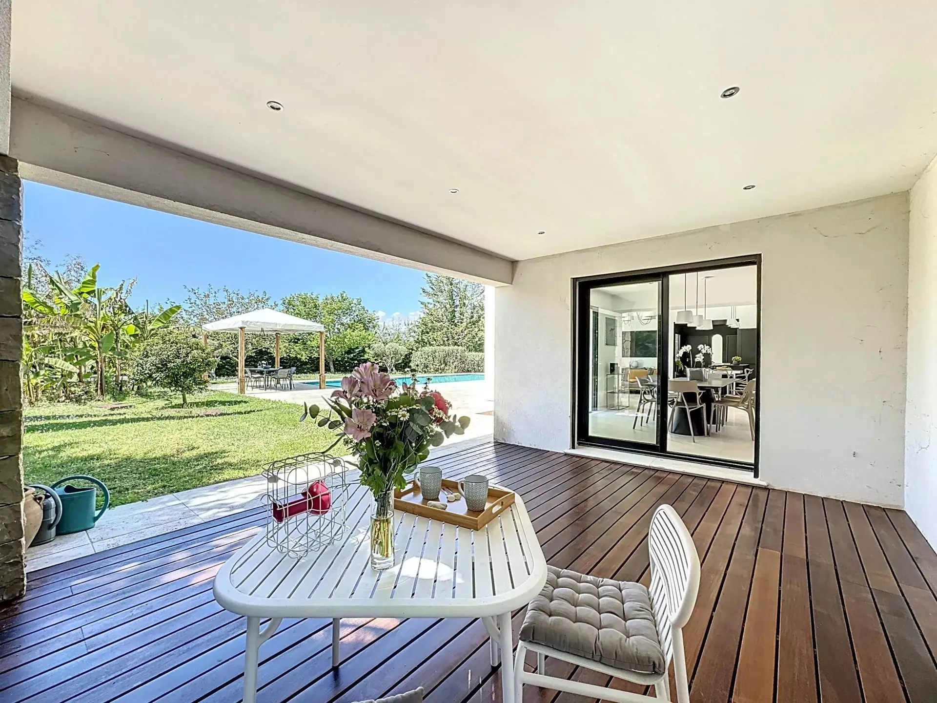 French property for sale in Roquefort-les-Pins, Alpes-Maritimes - €2,300,000 - photo 