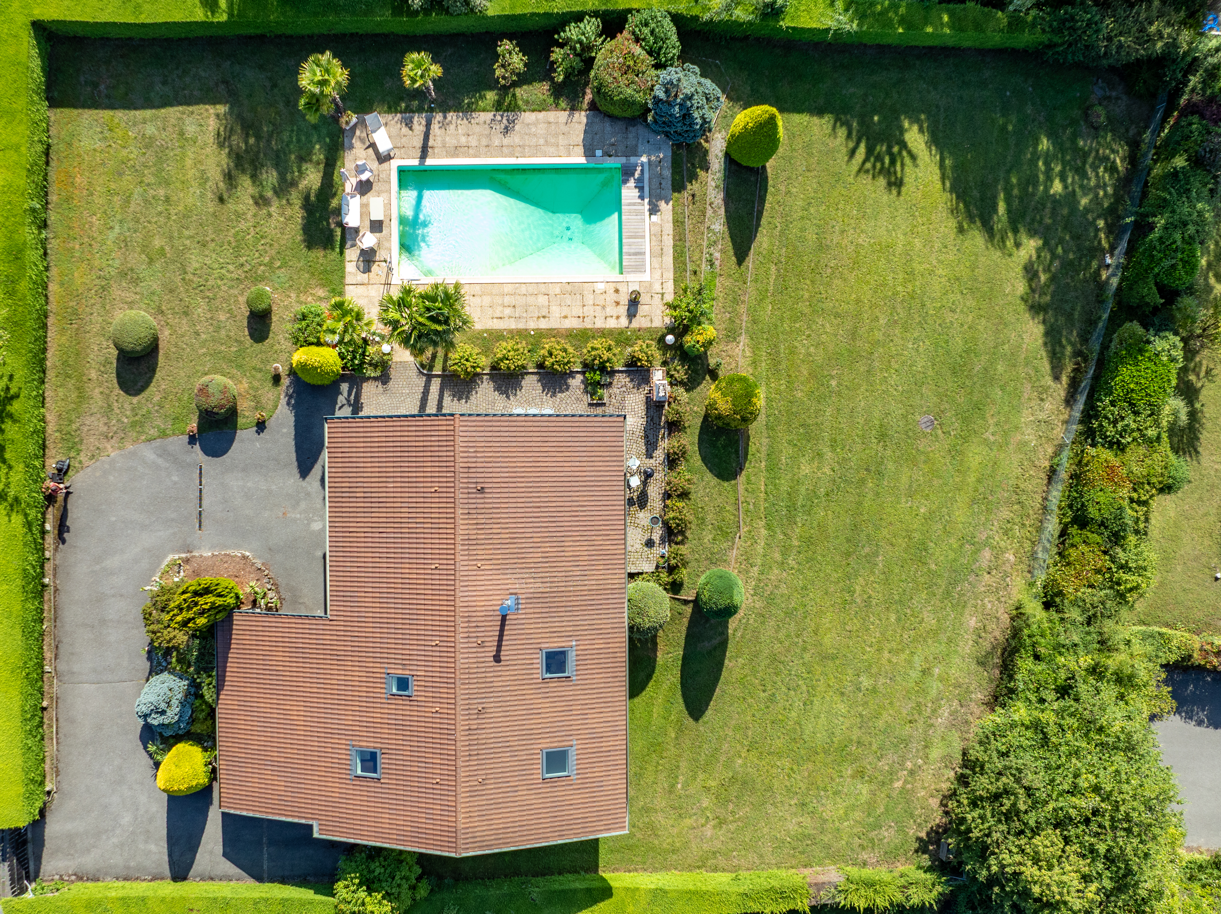 French property for sale in Yvoire, Haute-Savoie - €1,490,000 - photo 