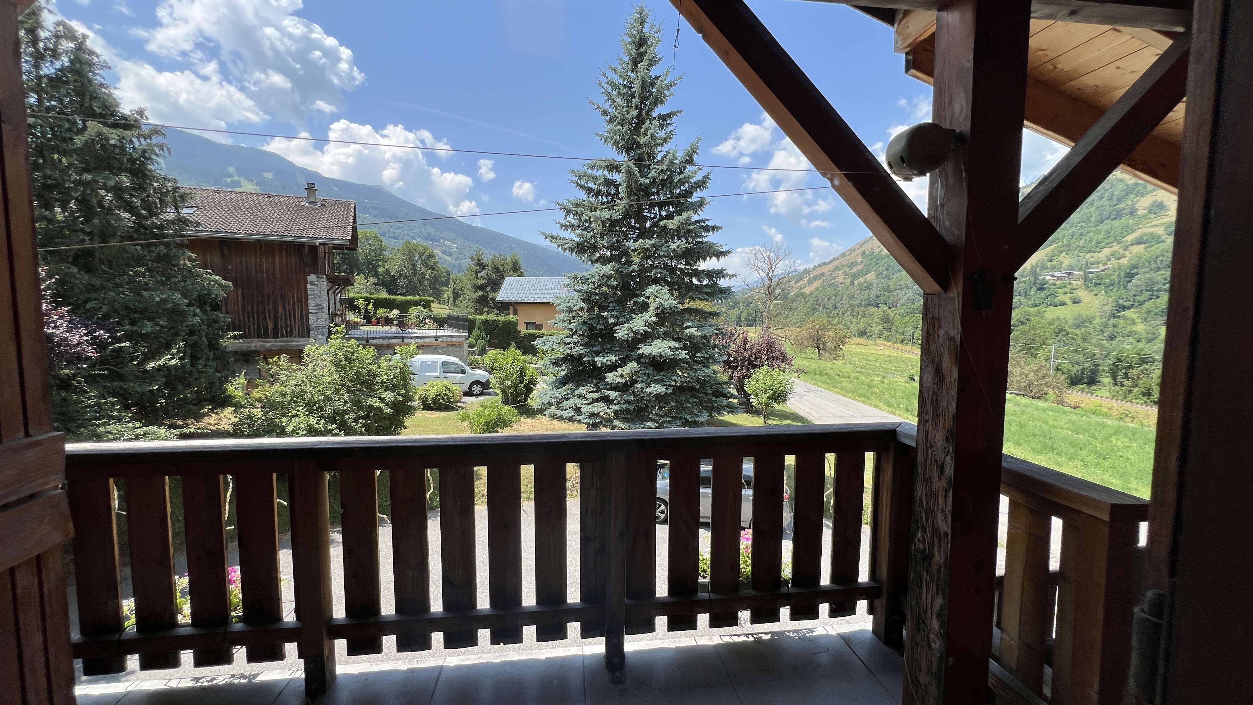 Propriété en France à vendre à Bourg-Saint-Maurice, Savoie - &#8364;995 000 - photo 