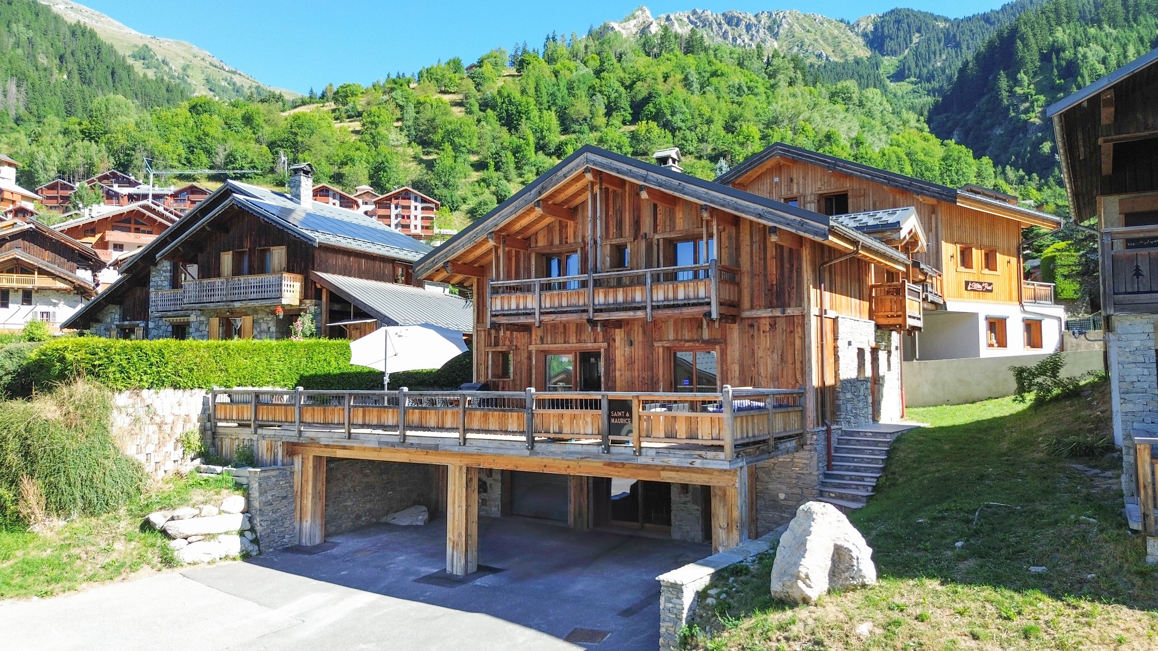 French property for sale in Champagny-en-Vanoise, Savoie - €2,650,000 - photo 